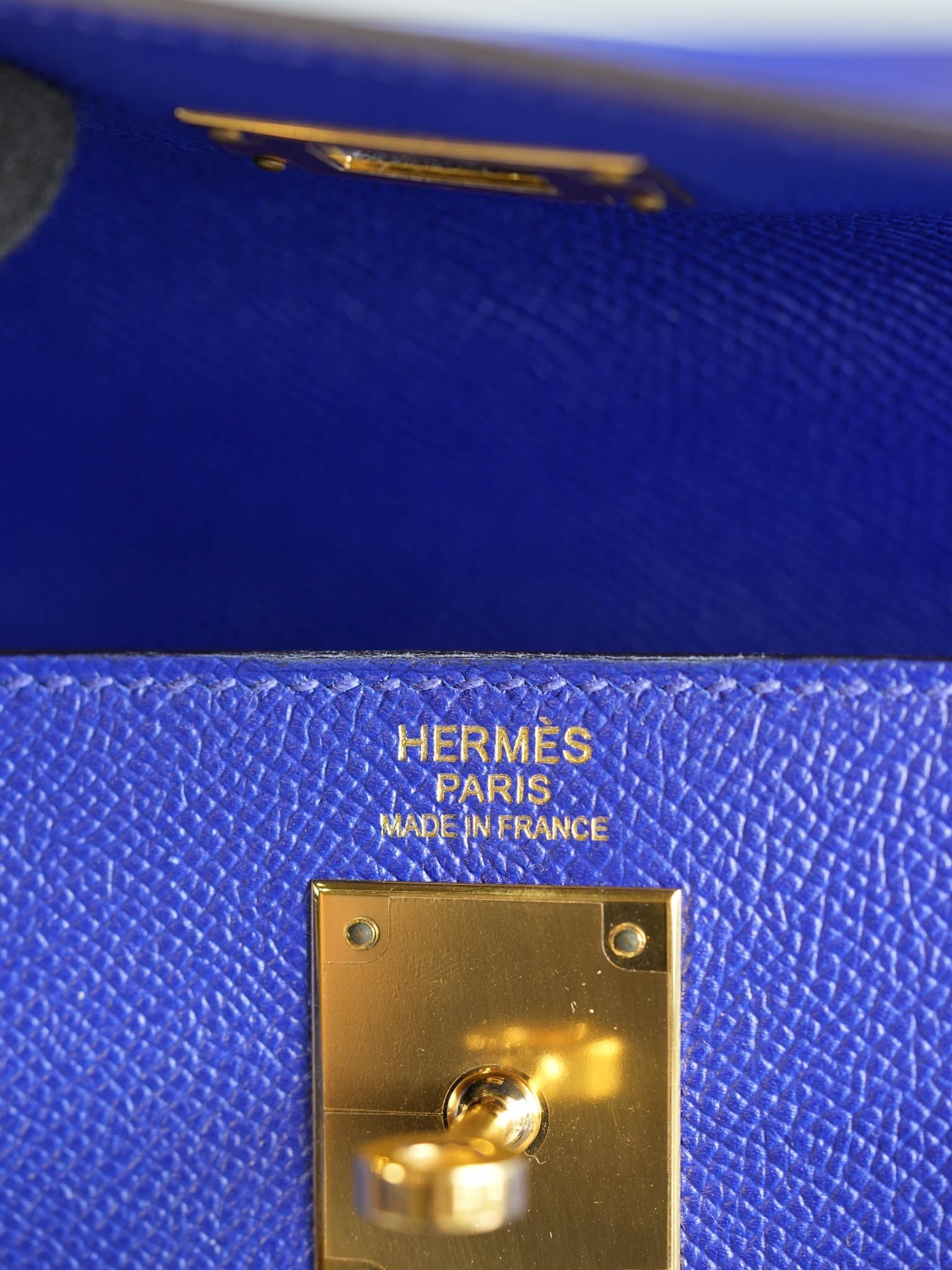 Kelly 32 Sellier Blue Electrique Epsom Gold Hardware Stamp T | Purse Maison Luxury Bags Shop