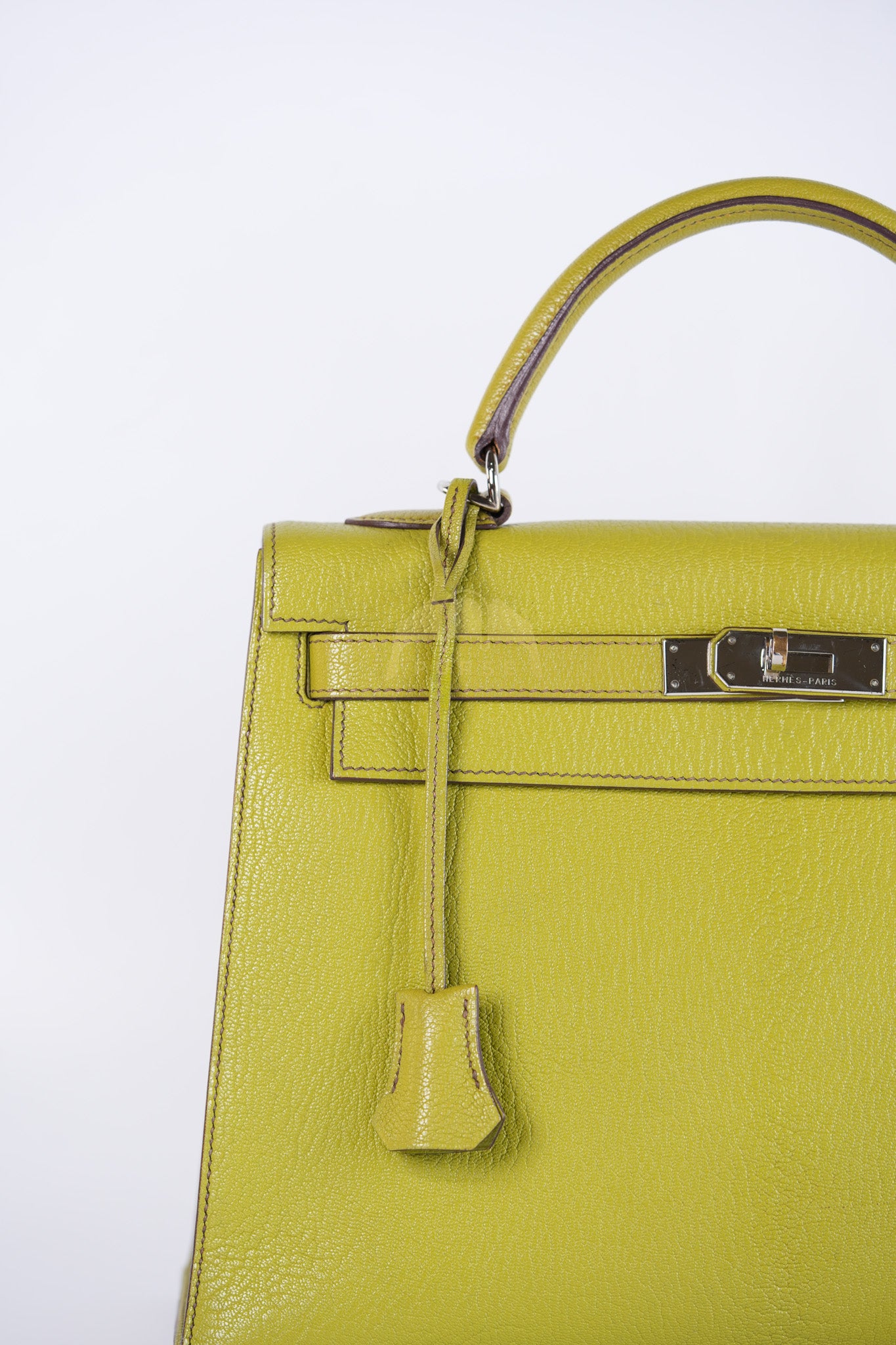Kelly 32 Sellier Vert Anis Chevre Mysore in Palladium Hardware Stamp K Square (2007) | Purse Maison Luxury Bags Shop