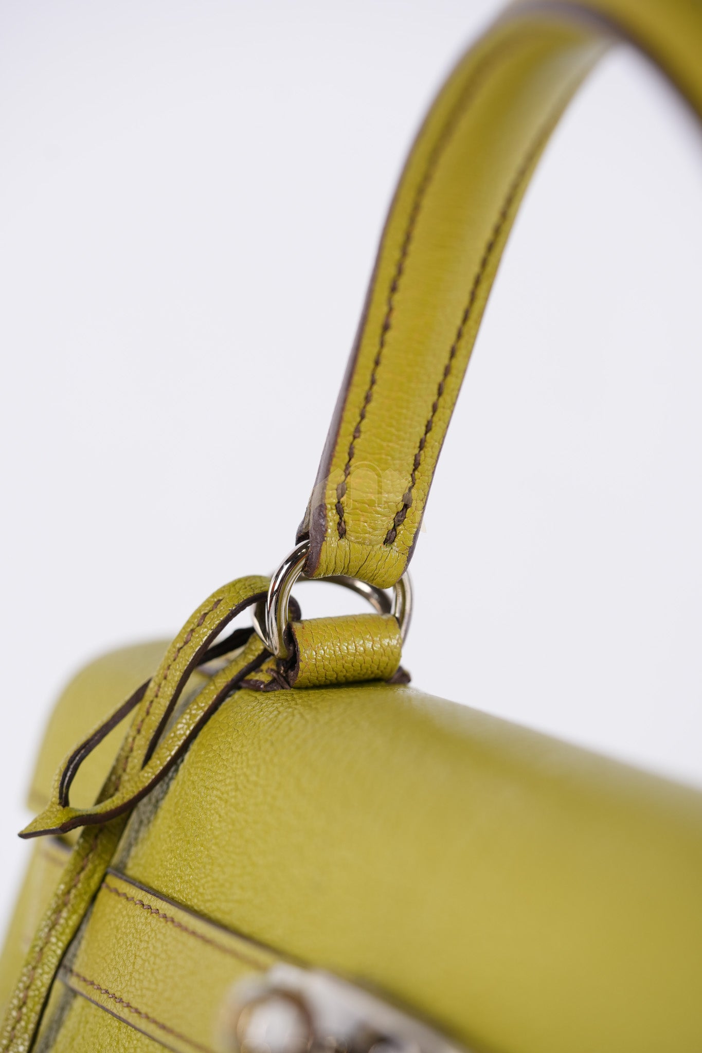 Kelly 32 Sellier Vert Anis Chevre Mysore in Palladium Hardware Stamp K Square (2007) | Purse Maison Luxury Bags Shop