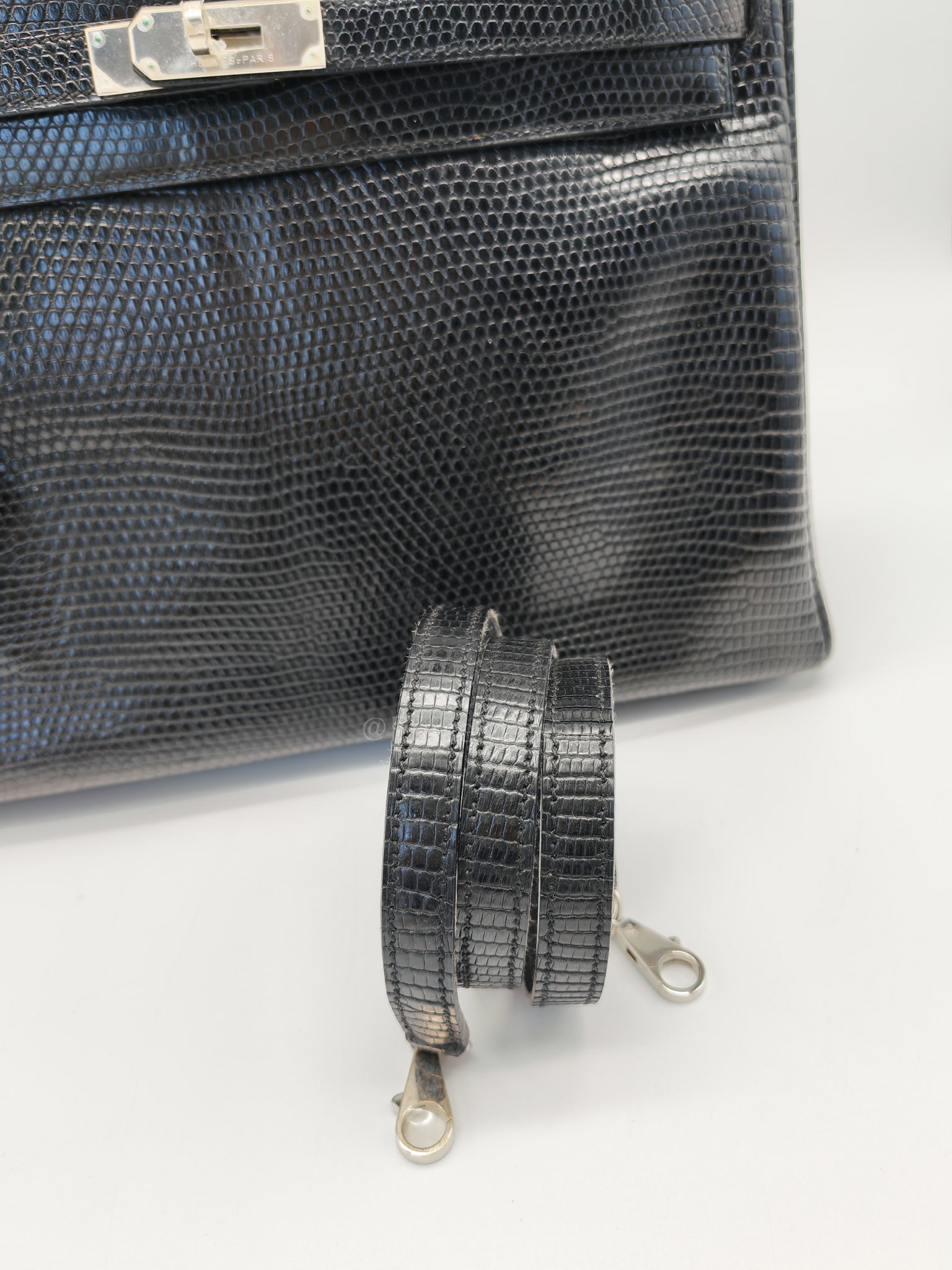 Kelly 35 Retourne in Black Lizard Leather and Palladium Hardware Stamp Square O (2011) | Purse Maison Luxury Bags Shop