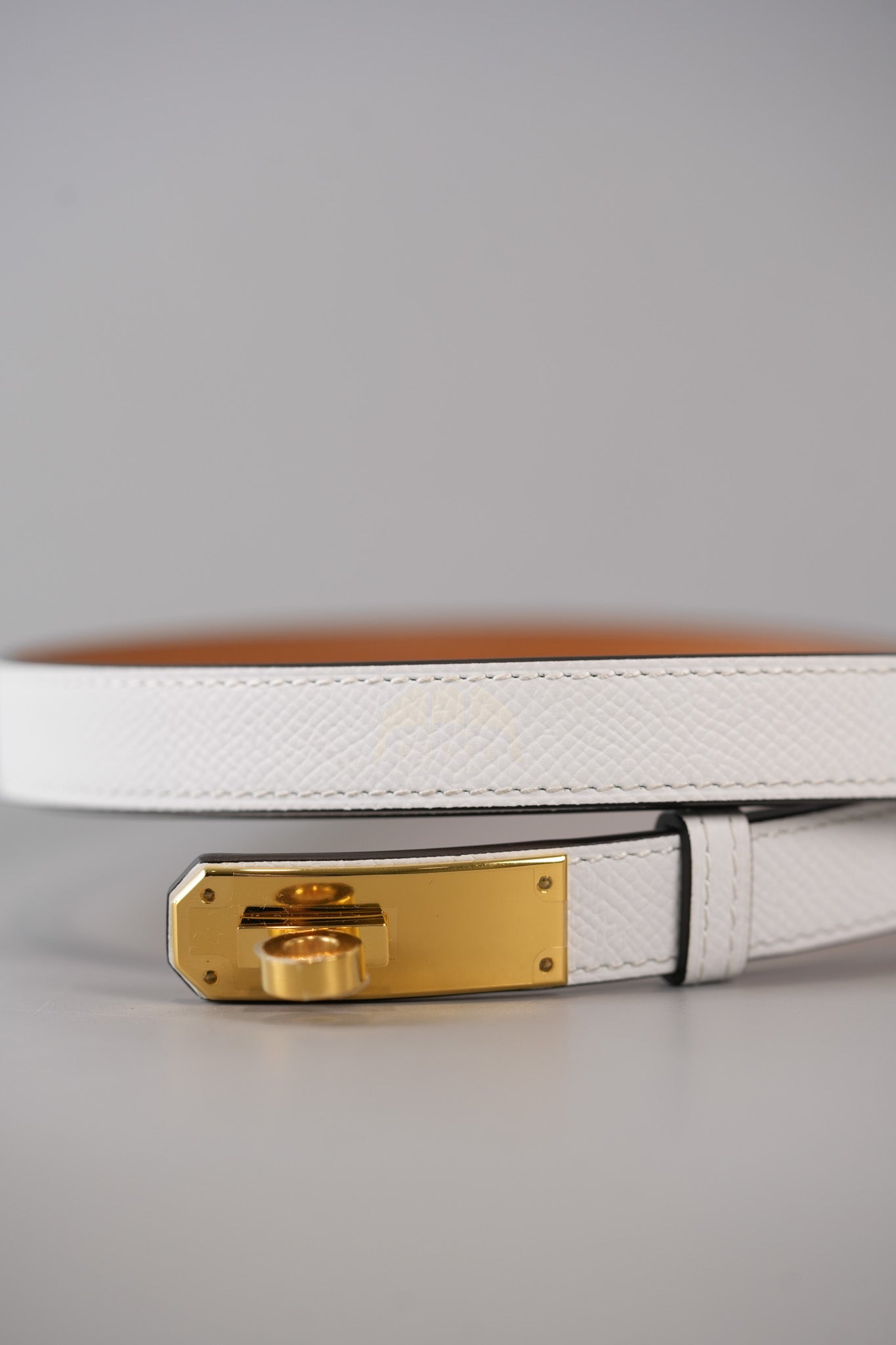 Kelly Belt in White Epsom Gold Hardware Stamp K(2025) | Purse Maison Luxury Bags Shop