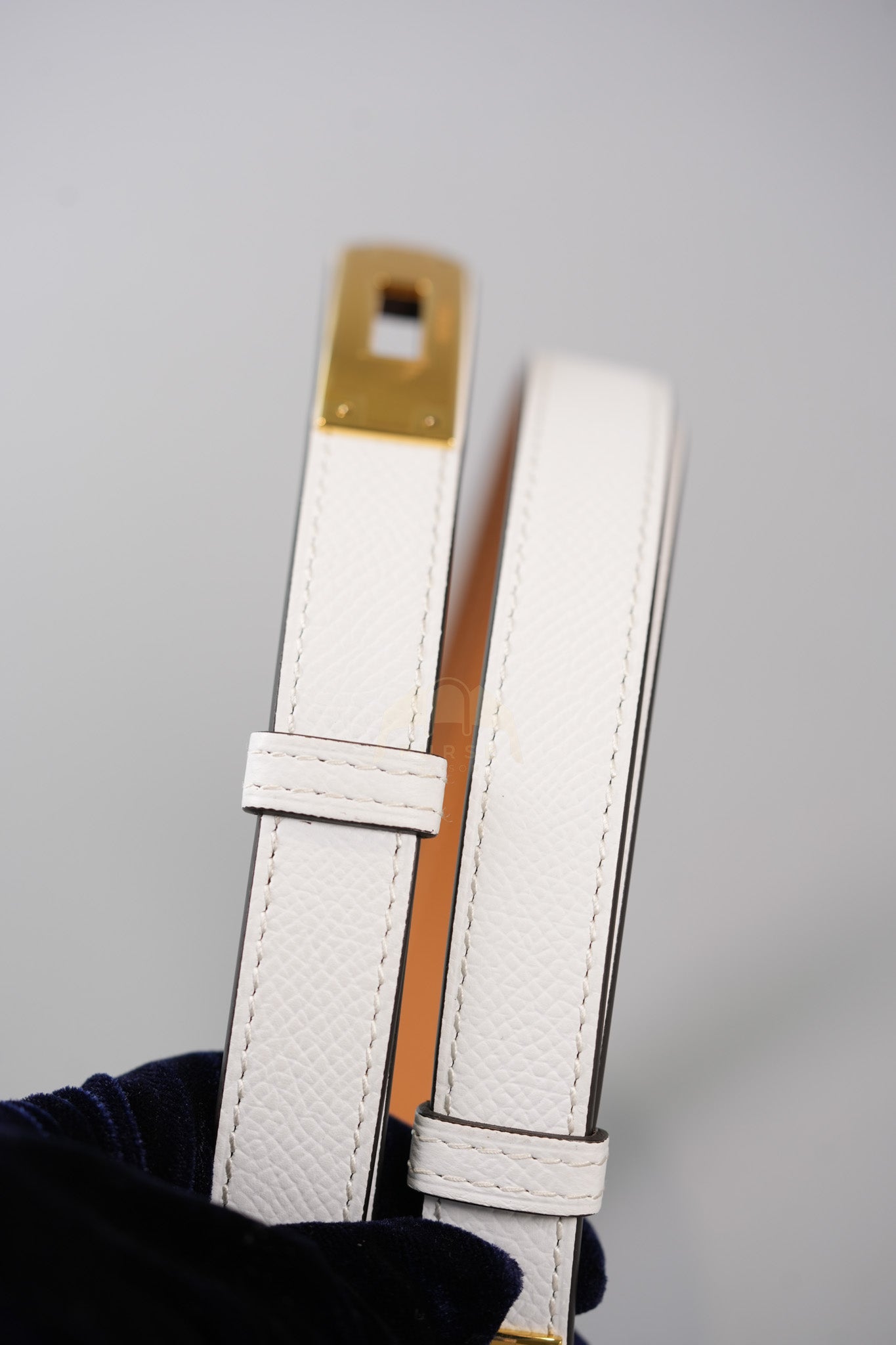 Kelly Belt in White Epsom Gold Hardware Stamp K(2025) | Purse Maison Luxury Bags Shop