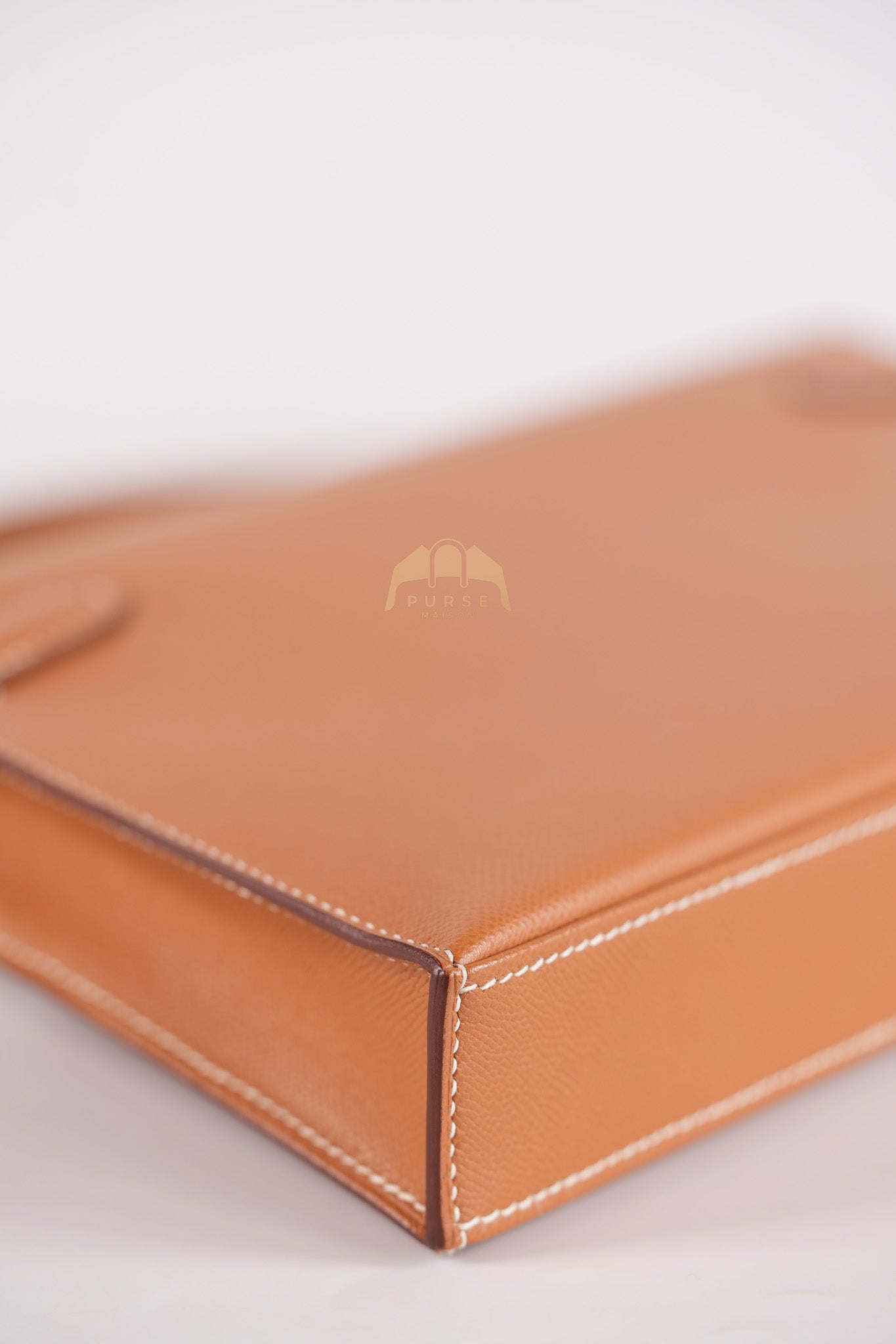 Kelly Elan in Gold in Veau Madame Leather and Gold Hardware Stamp B (2023) | Purse Maison Luxury Bags Shop