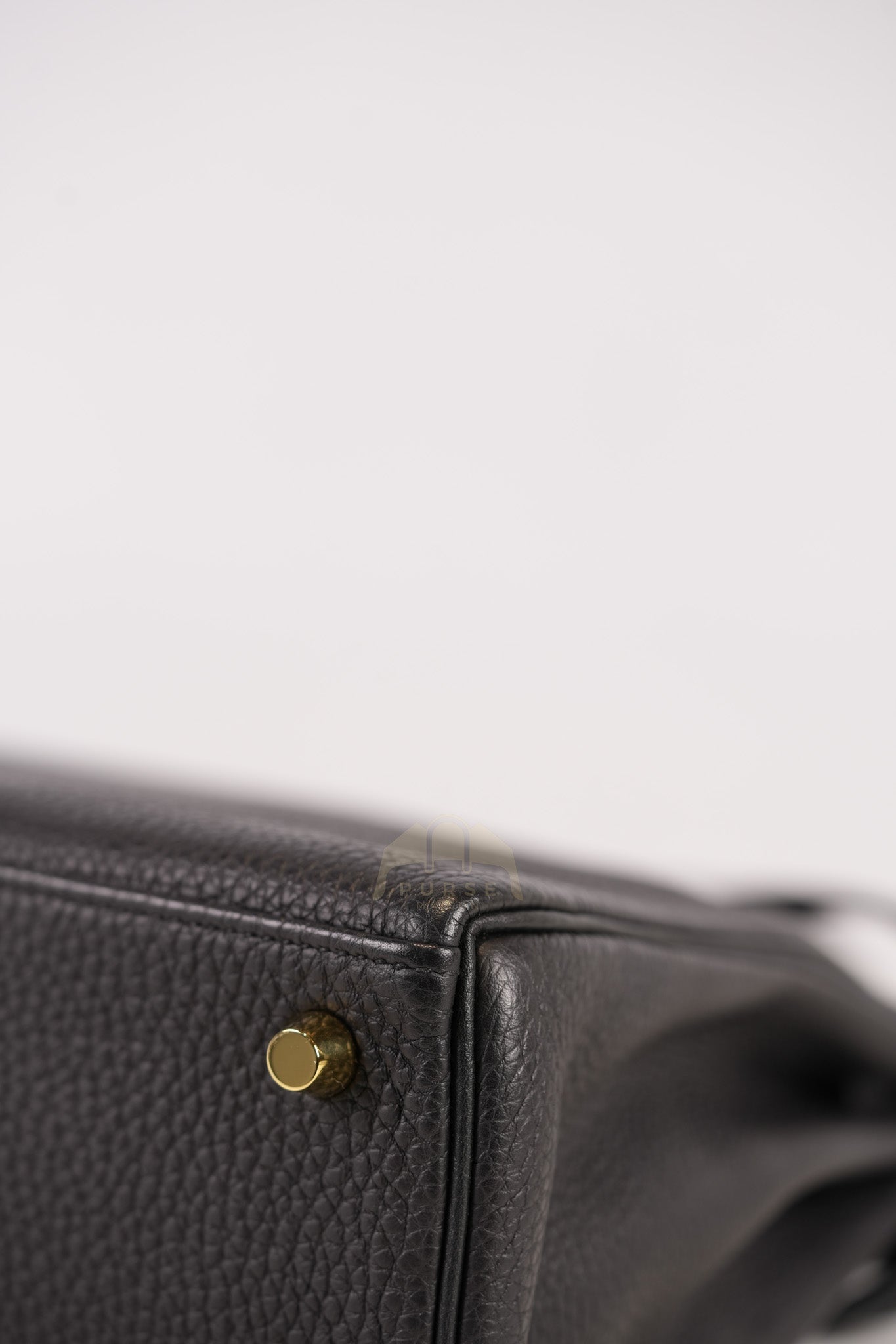 Kelly II 25 Retourne in Noir Togo Leather & Gold Hardware Stamp Y(2020) | Purse Maison Luxury Bags Shop