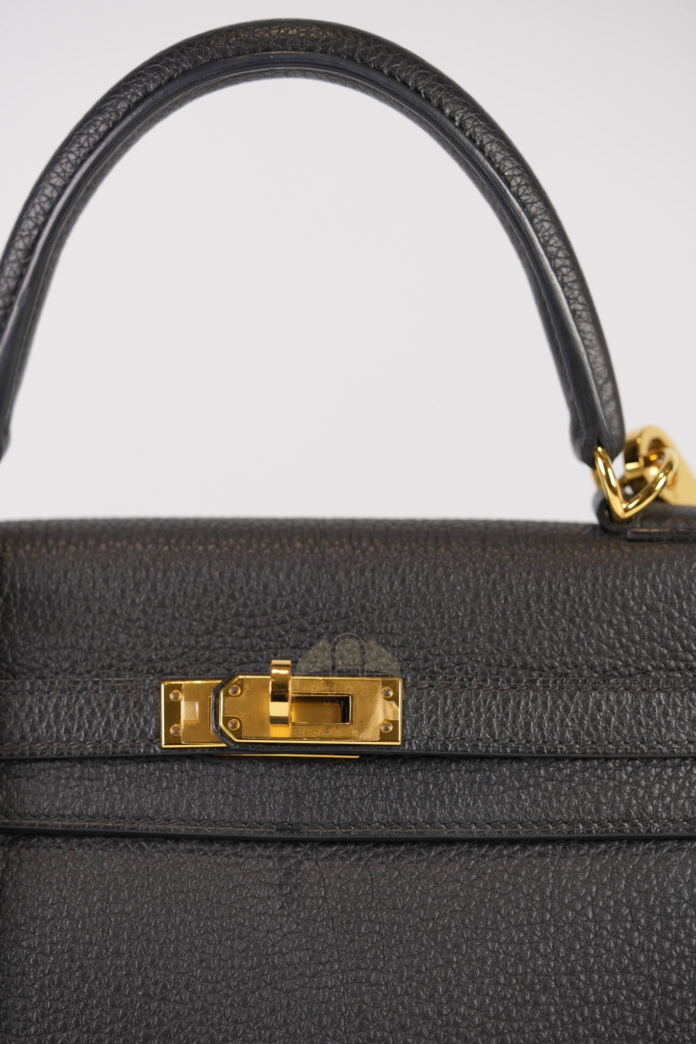 Kelly II 25 Retourne in Noir Togo Leather & Gold Hardware Stamp Y(2020) | Purse Maison Luxury Bags Shop
