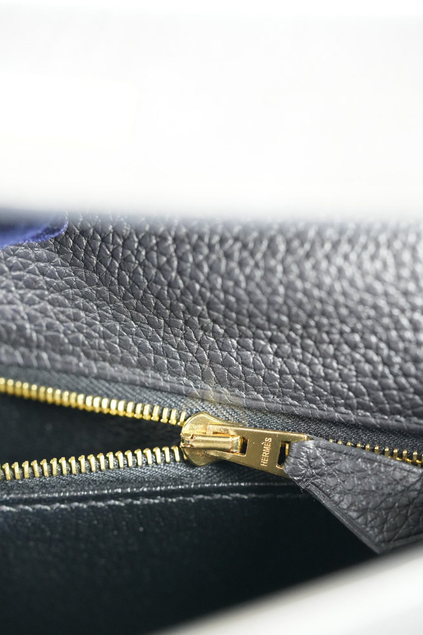 Kelly II 25 Retourne in Noir Togo Leather & Gold Hardware Stamp Y(2020) | Purse Maison Luxury Bags Shop