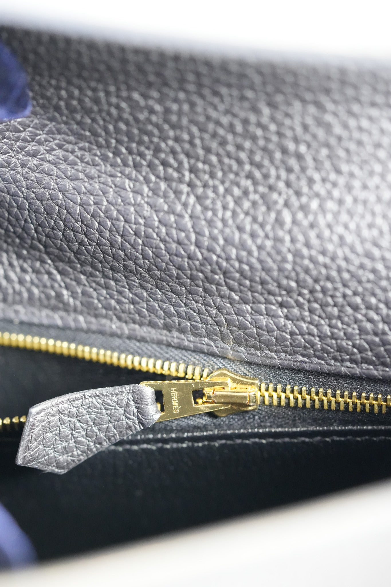 Kelly II 25 Retourne in Noir Togo Leather & Gold Hardware Stamp Y(2020) | Purse Maison Luxury Bags Shop