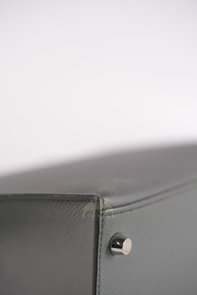 Kelly II Sellier 28 in Vert Amande Epsom Leather Palladium Hardware Stamp D(2019) | Purse Maison Luxury Bags Shop