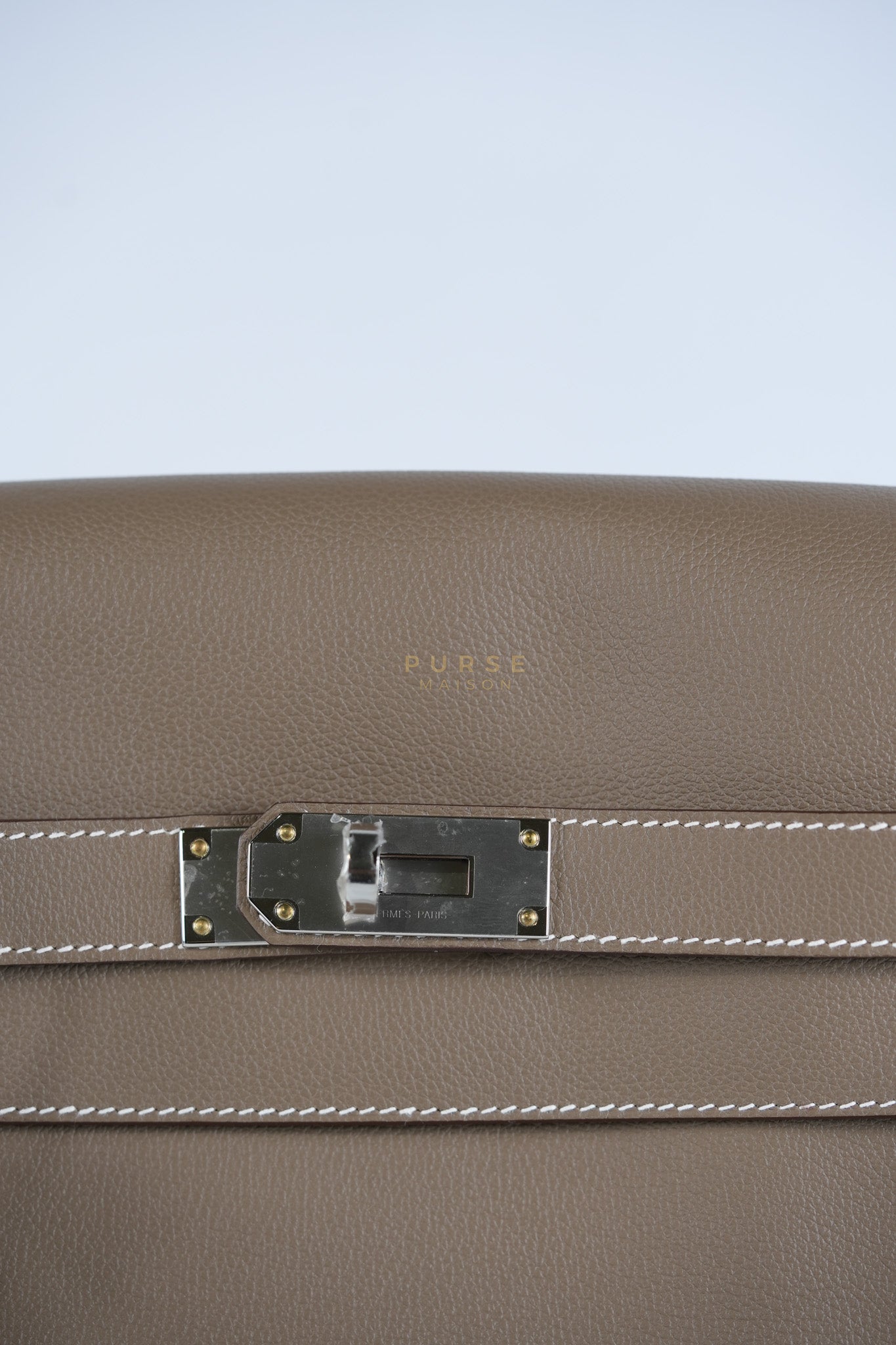 Kelly Messenger PM in Etoupe Evercolor Leather Palladium Hardware Stamp K (2025) | Purse Maison Luxury Bags Shop