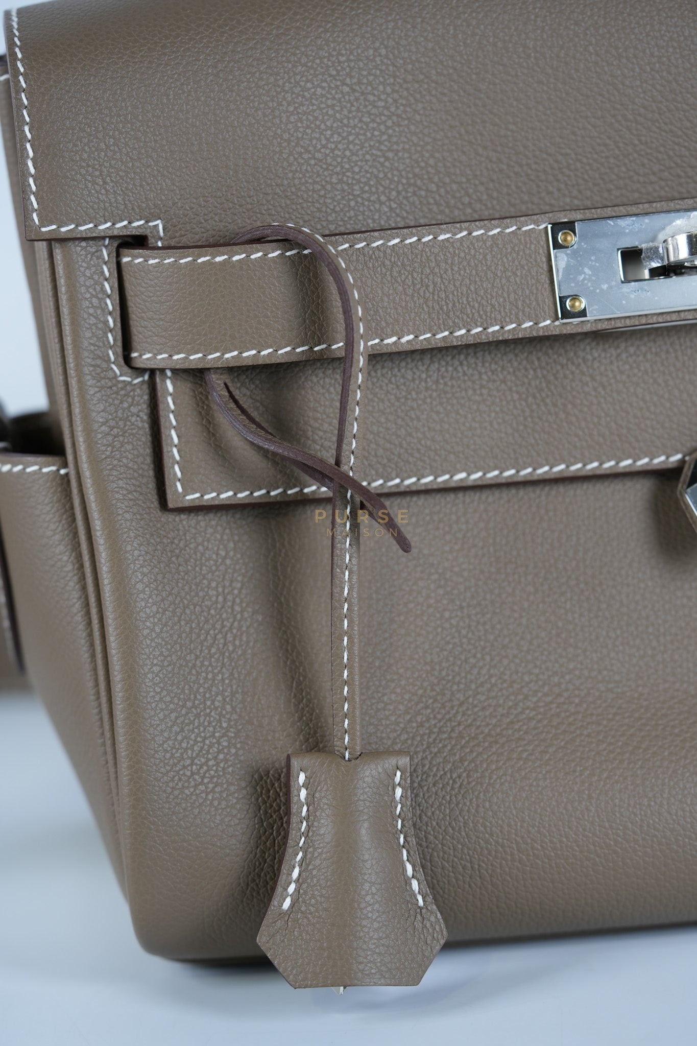 Kelly Messenger PM in Etoupe Evercolor Leather Palladium Hardware Stamp K (2025) | Purse Maison Luxury Bags Shop