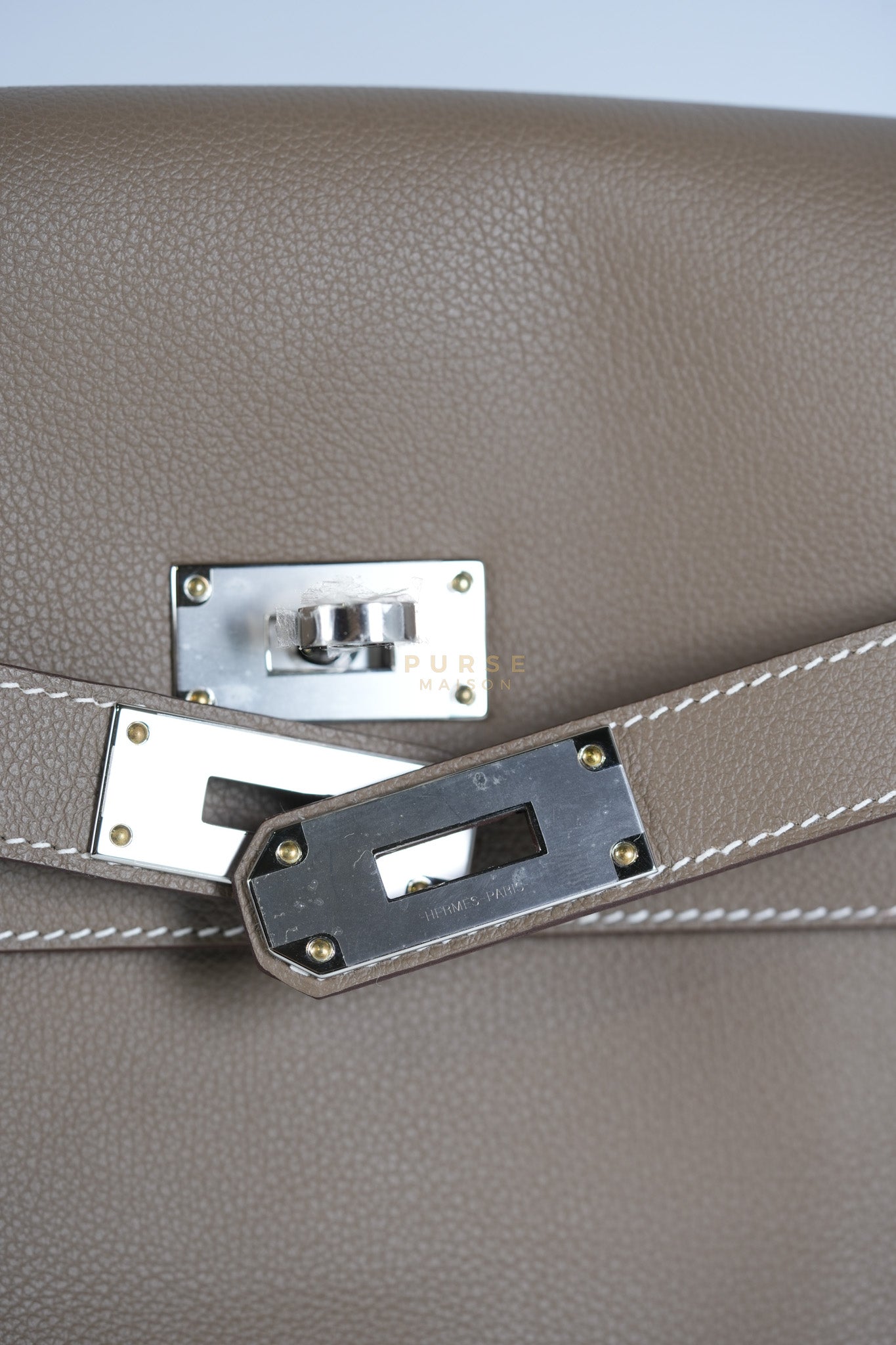 Kelly Messenger PM in Etoupe Evercolor Leather Palladium Hardware Stamp K (2025) | Purse Maison Luxury Bags Shop