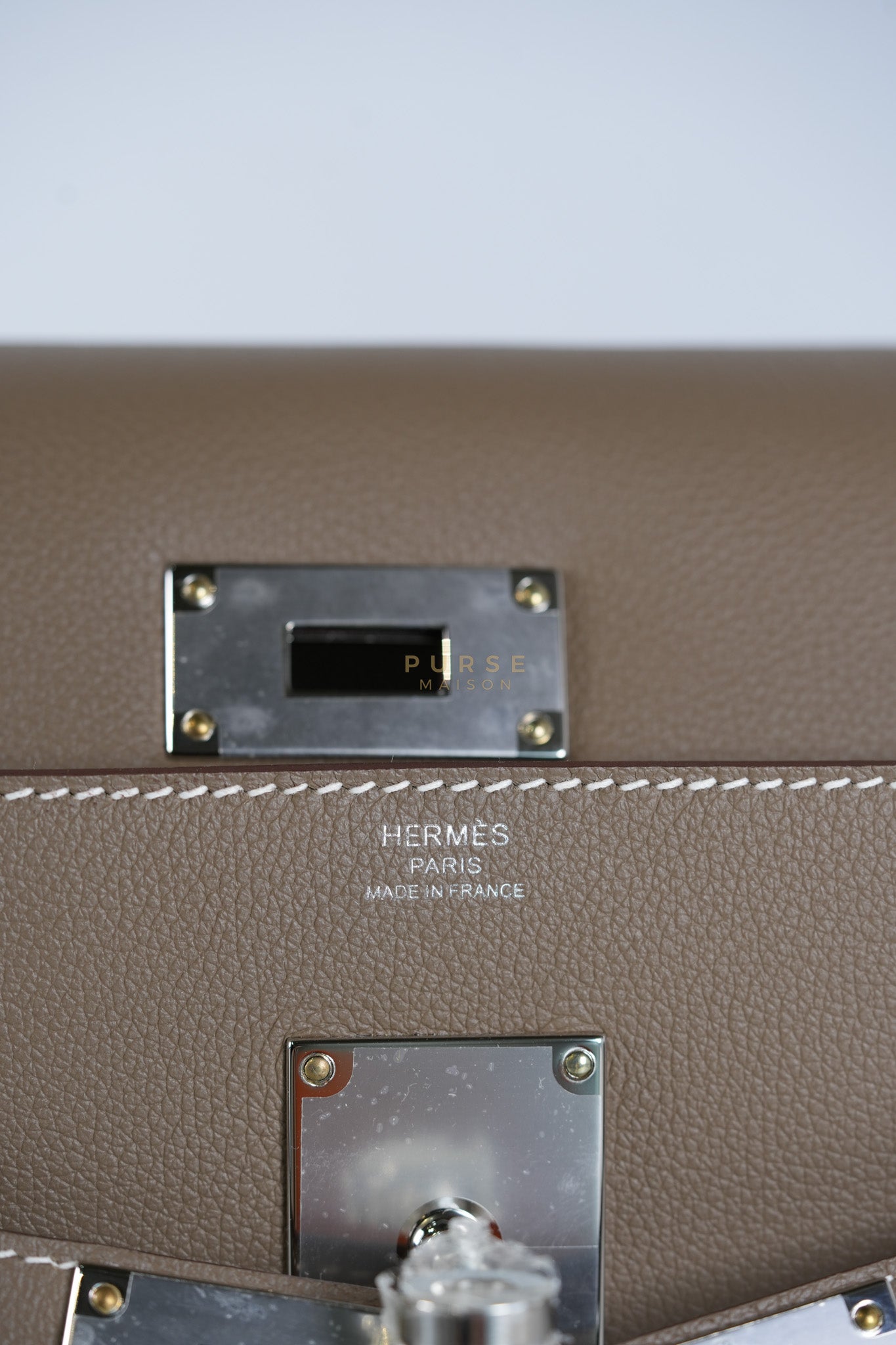 Kelly Messenger PM in Etoupe Evercolor Leather Palladium Hardware Stamp K (2025) | Purse Maison Luxury Bags Shop