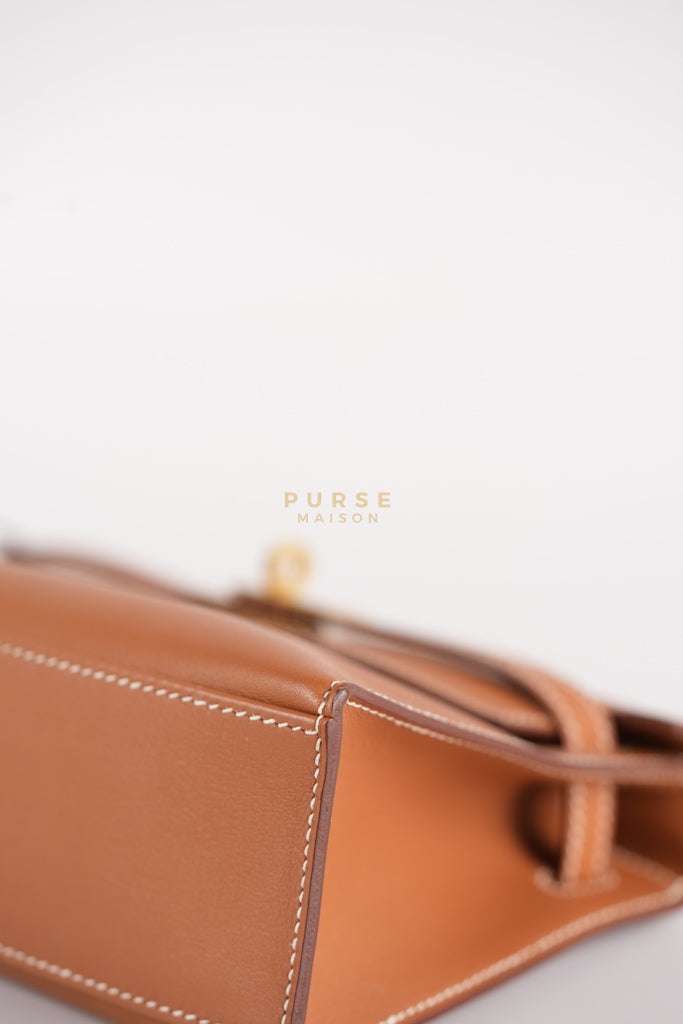 Kelly Pochette in Gold Swift Leather and Gold Hardware Stamp Y (2020) | Purse Maison Luxury Bags Shop