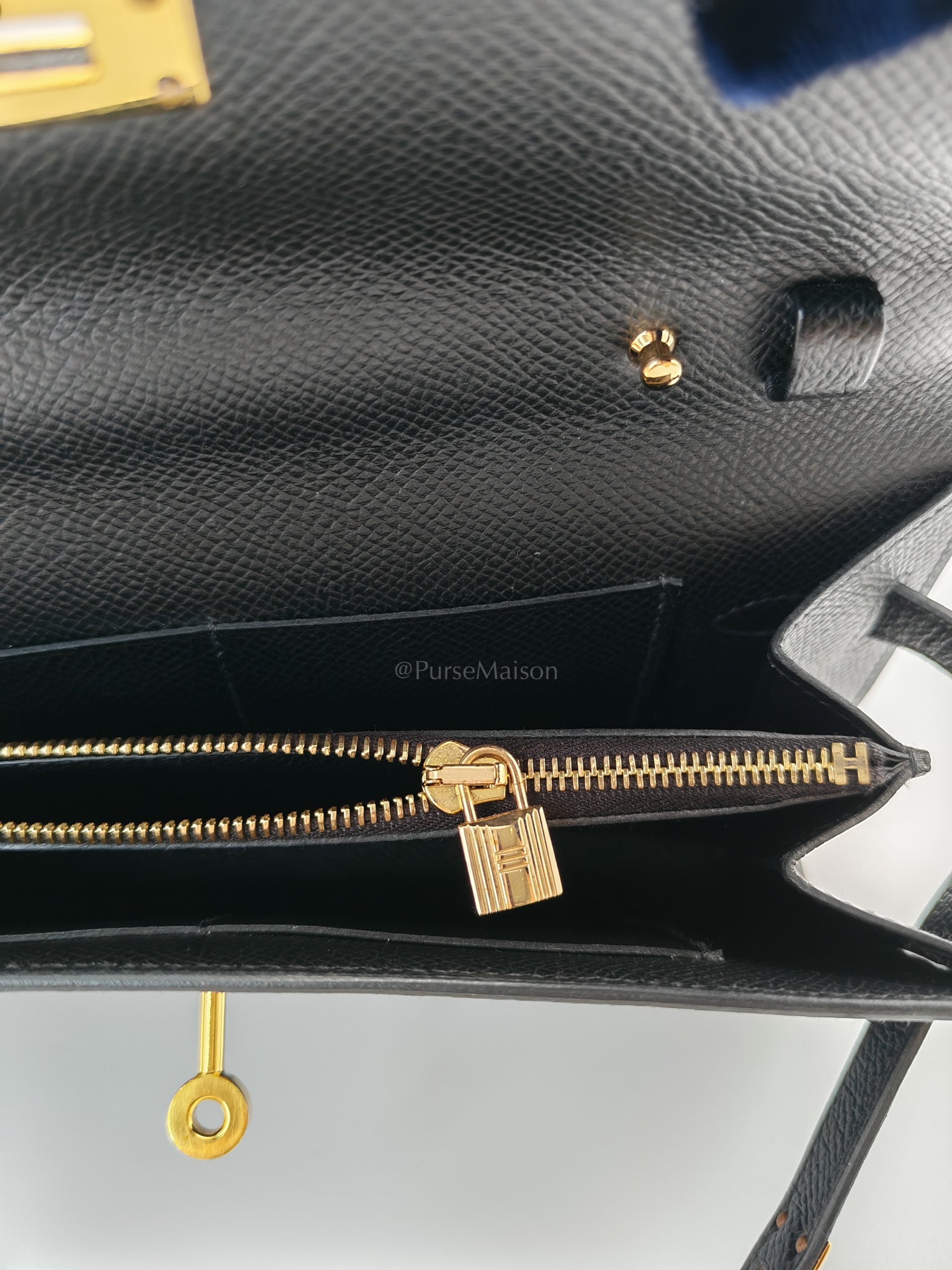 Kelly To Go Black in Epsom Leather and Gold Hardware Stamp Y (2020) | Purse Maison Luxury Bags Shop