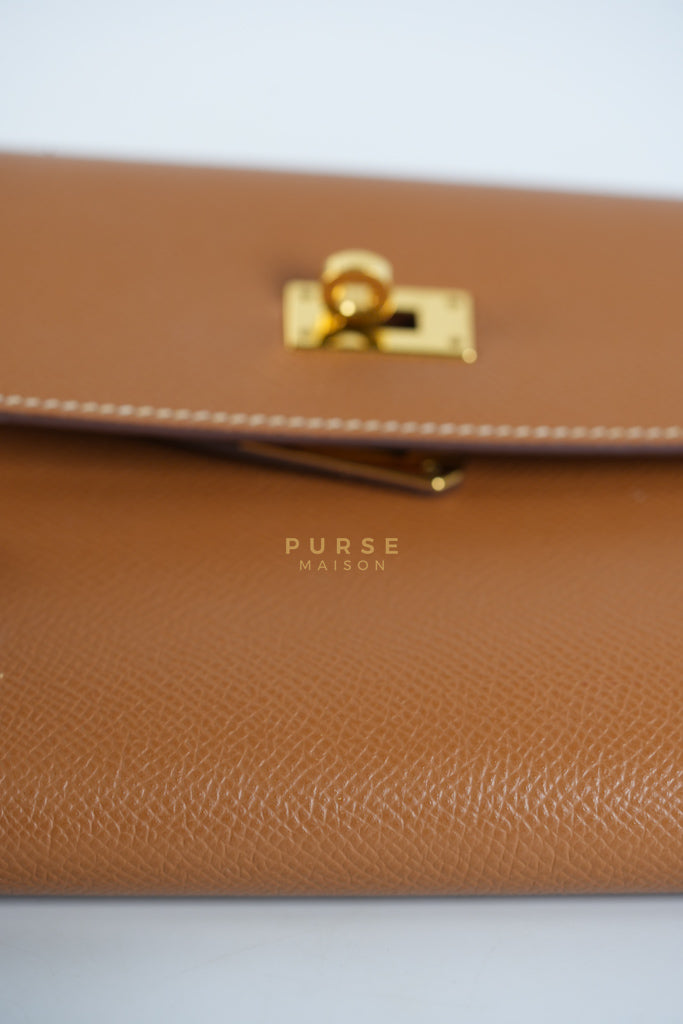 Kelly To Go in Gold Epsom Leather and Gold Hardware Stamp Y (2020) | Purse Maison Luxury Bags Shop