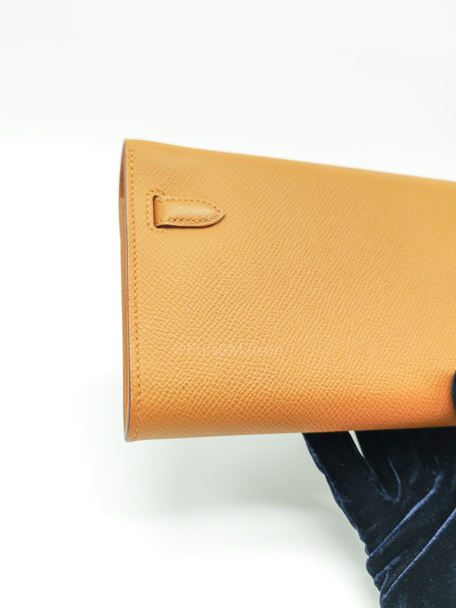 Kelly To Go Sesame in Epsom Leather and Gold Hardware Stamp Y (2020) | Purse Maison Luxury Bags Shop