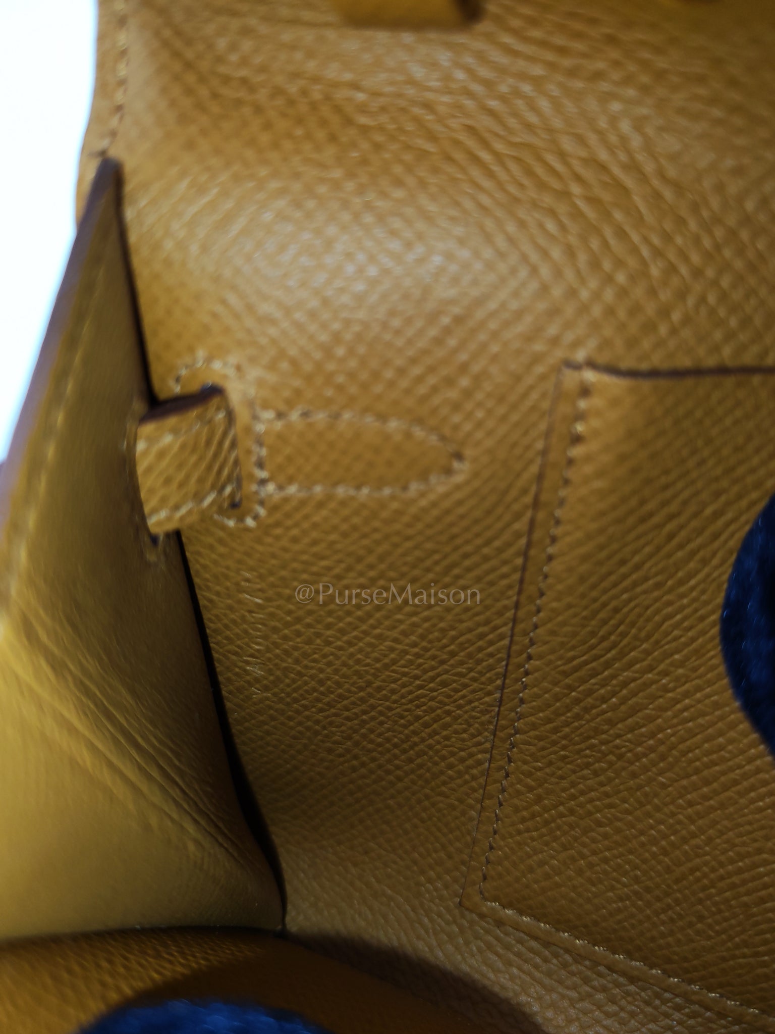 Kelly To Go Sesame in Epsom Leather and Gold Hardware Stamp Y (2020) | Purse Maison Luxury Bags Shop