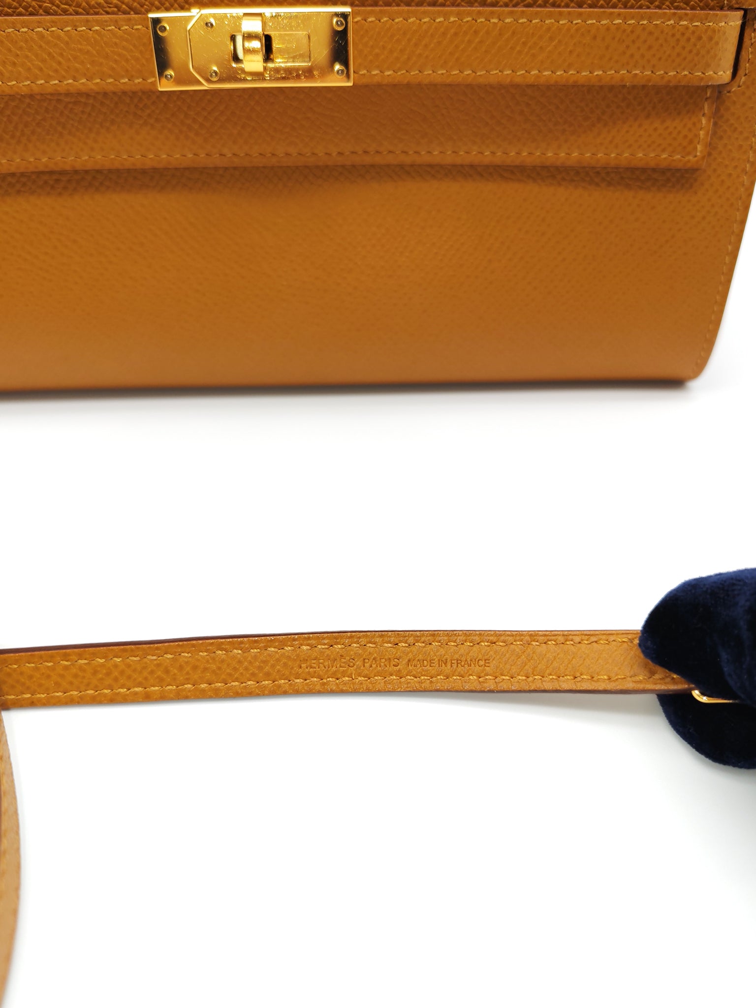 Kelly To Go Sesame in Epsom Leather and Gold Hardware Stamp Y (2020) | Purse Maison Luxury Bags Shop