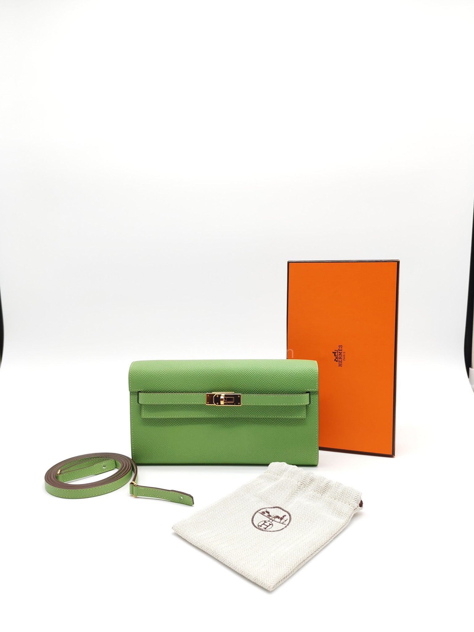 Kelly To Go Vert Criquet and Blue Brume Interior in Epsom Leather and Gold Hardware Stamp Y (2020) | Purse Maison Luxury Bags Shop