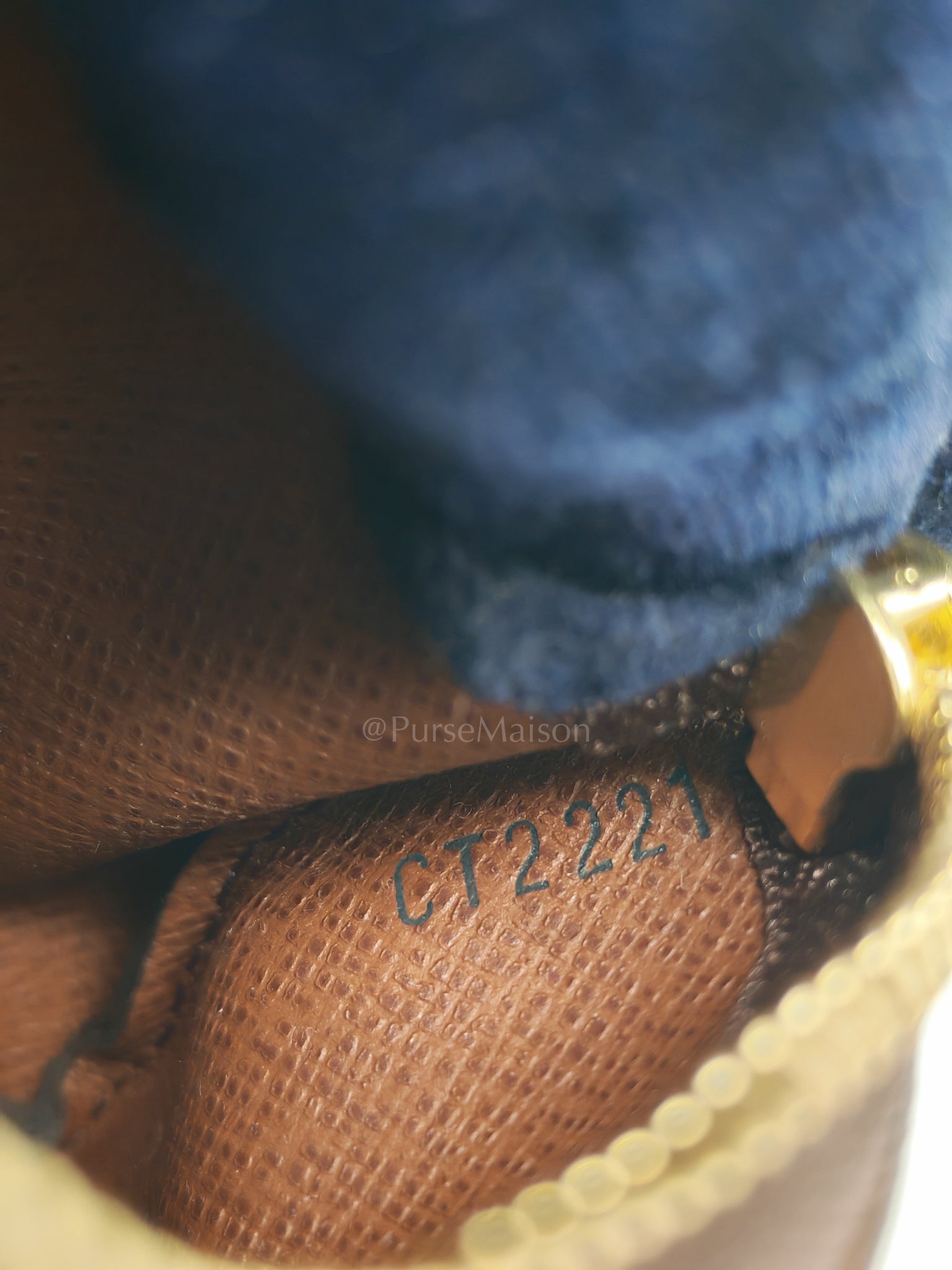 Key Cles in Monogram Canvas (Date Code: CT2221) | Purse Maison Luxury Bags Shop