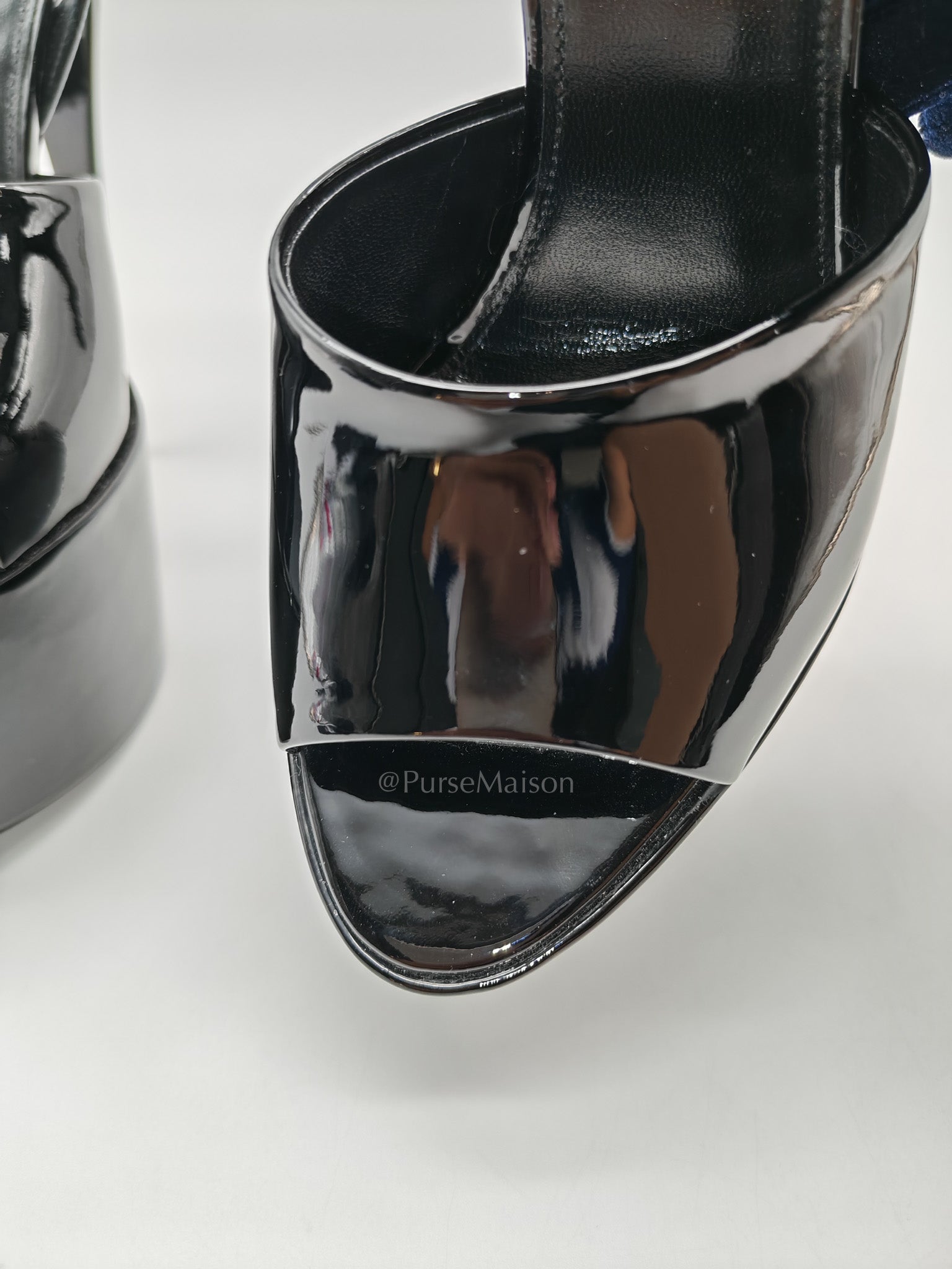 Kika Platform Sandals in Black Patent Leather Size 37EU (24cm) | Purse Maison Luxury Bags Shop