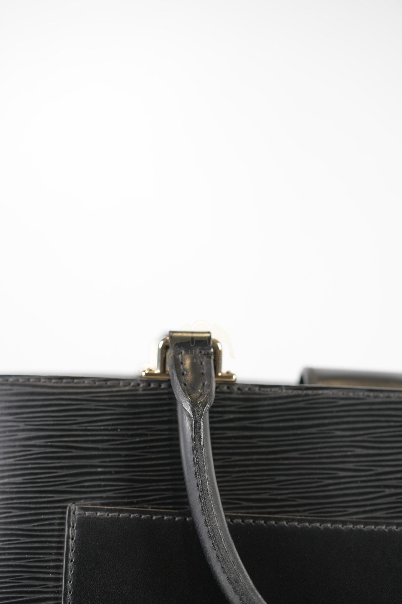 Kleber MM Bag in Black Epi Leather & Silver Hardware (Date Code: FO3106) | Purse Maison Luxury Bags Shop