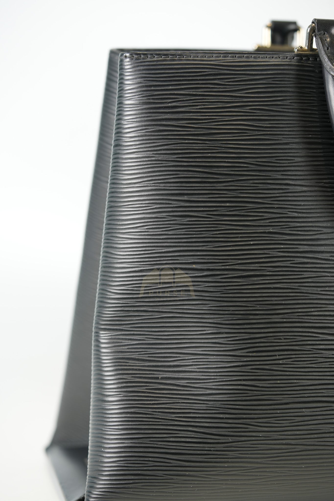 Kleber MM Bag in Black Epi Leather & Silver Hardware (Date Code: FO3106) | Purse Maison Luxury Bags Shop