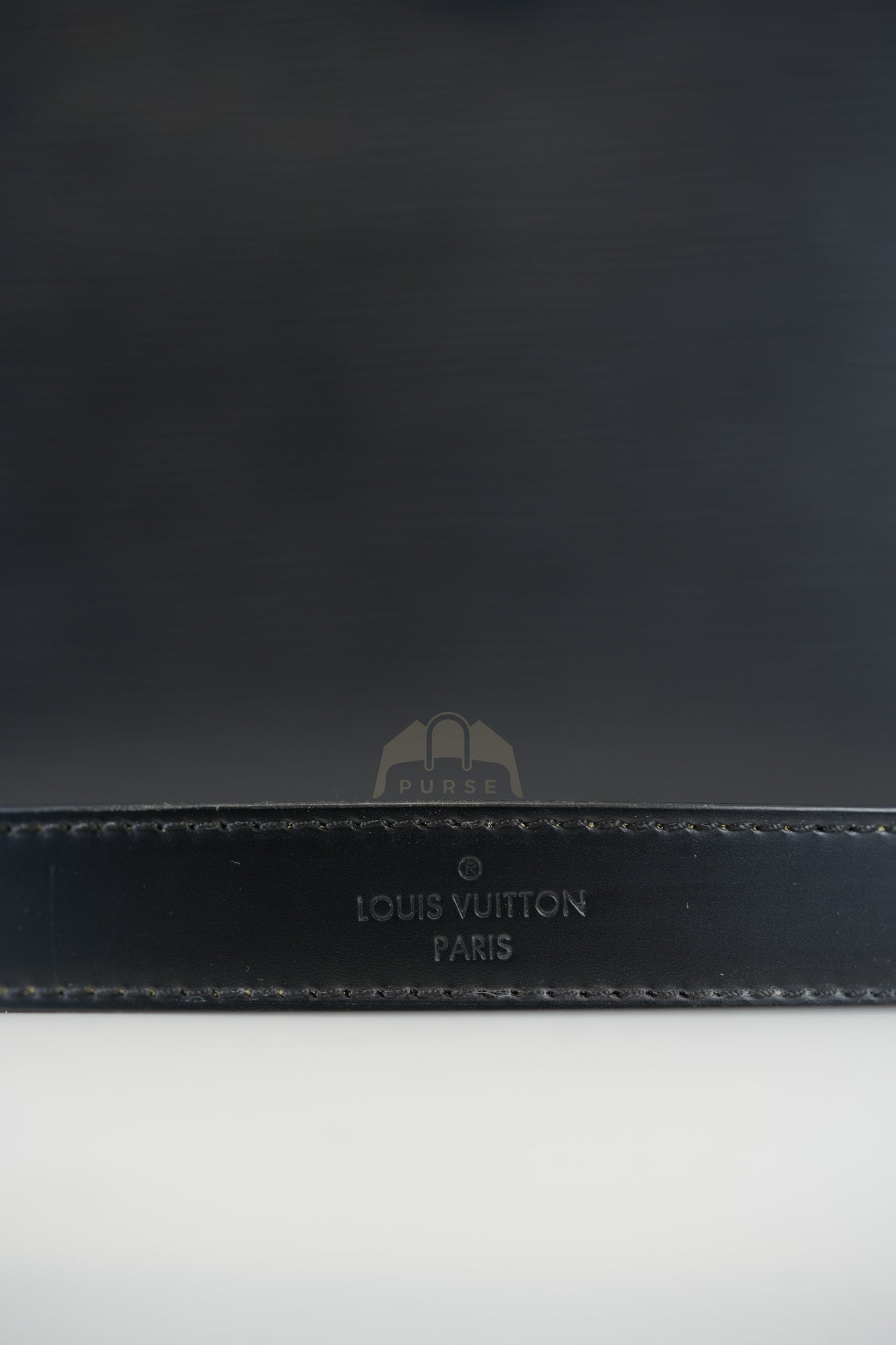Kleber MM Bag in Black Epi Leather & Silver Hardware (Date Code: FO3106) | Purse Maison Luxury Bags Shop