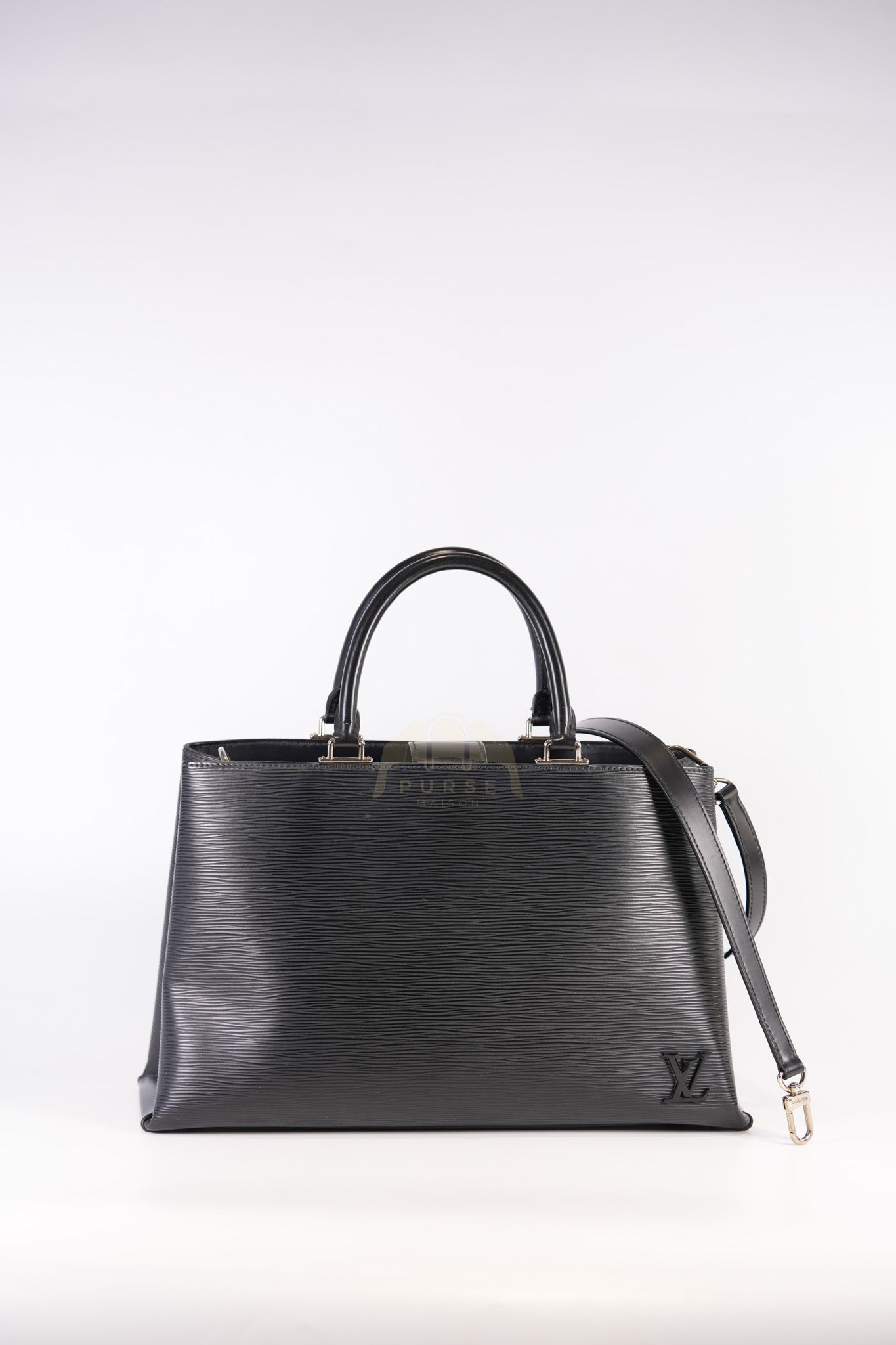 Kleber MM Bag in Black Epi Leather & Silver Hardware (Date Code: FO3106) | Purse Maison Luxury Bags Shop