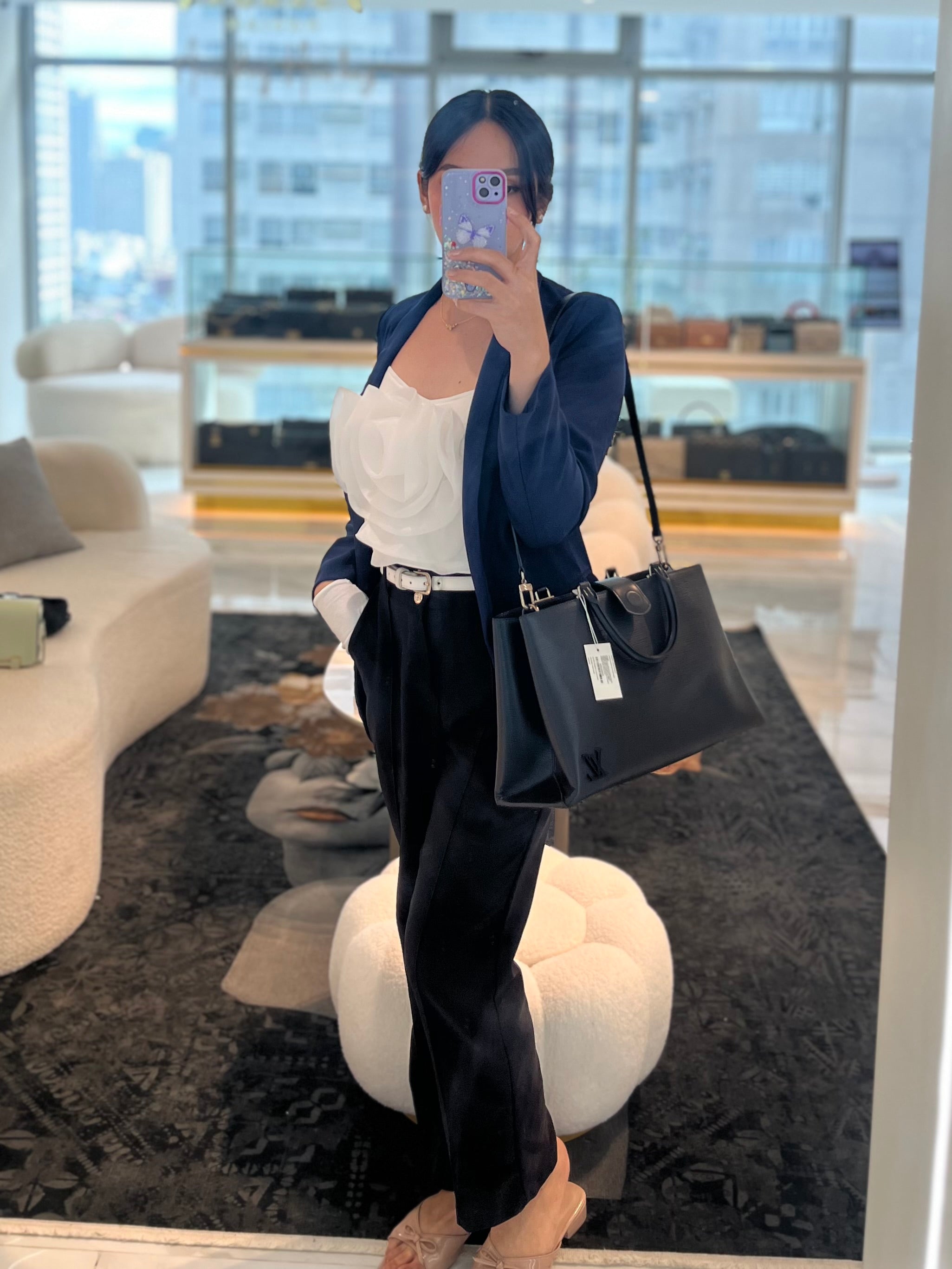 Kleber MM Bag in Black Epi Leather & Silver Hardware (Date Code: FO3106) | Purse Maison Luxury Bags Shop