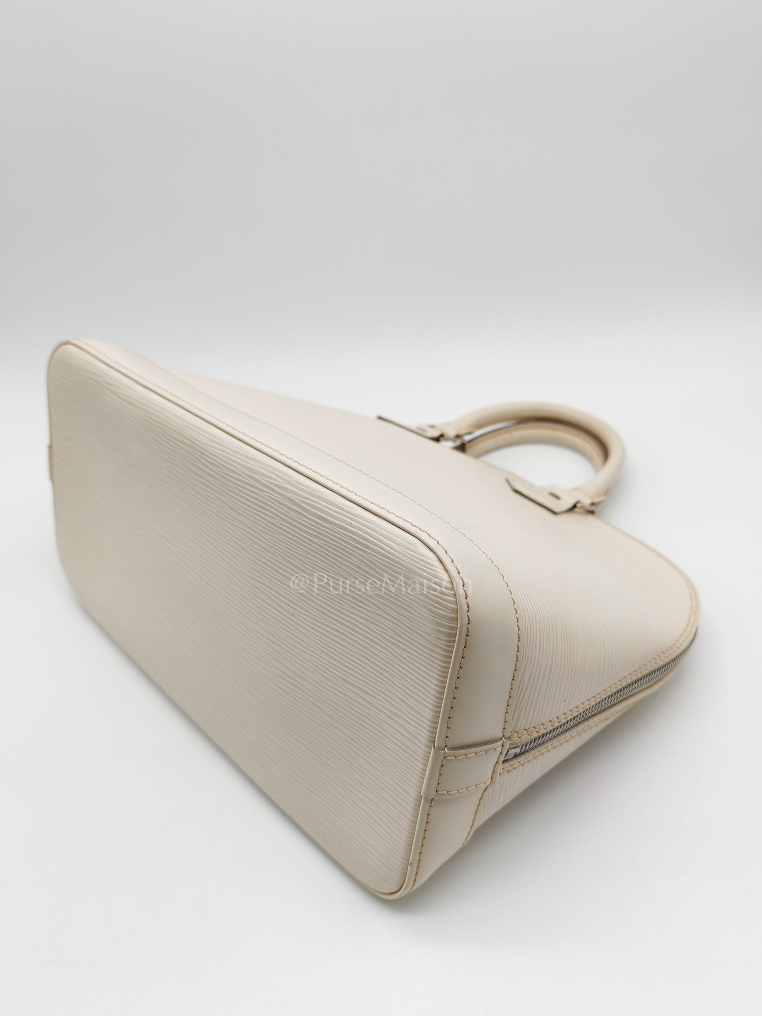 Alma PM in Ivoire Epi Leather & Silver Hardware (Date Code: FL2047)