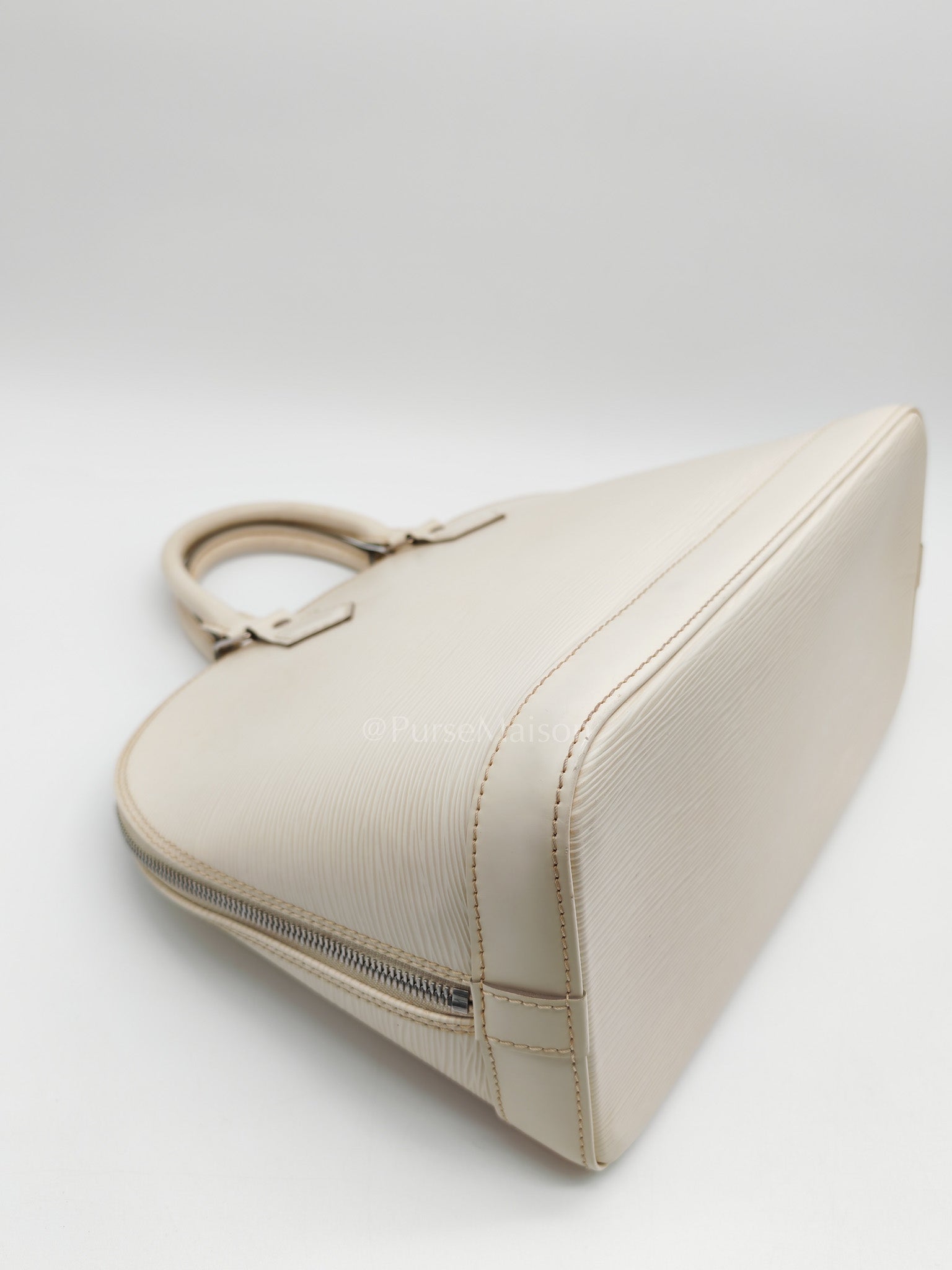 Alma PM in Ivoire Epi Leather & Silver Hardware (Date Code: FL2047)