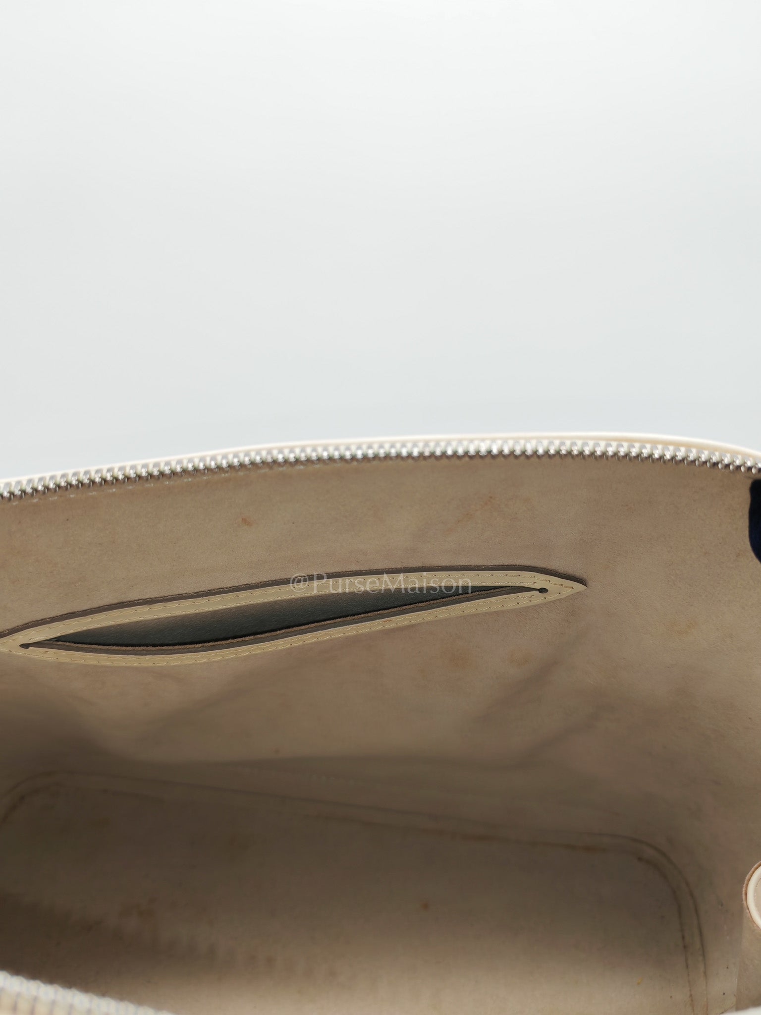 Alma PM in Ivoire Epi Leather & Silver Hardware (Date Code: FL2047)