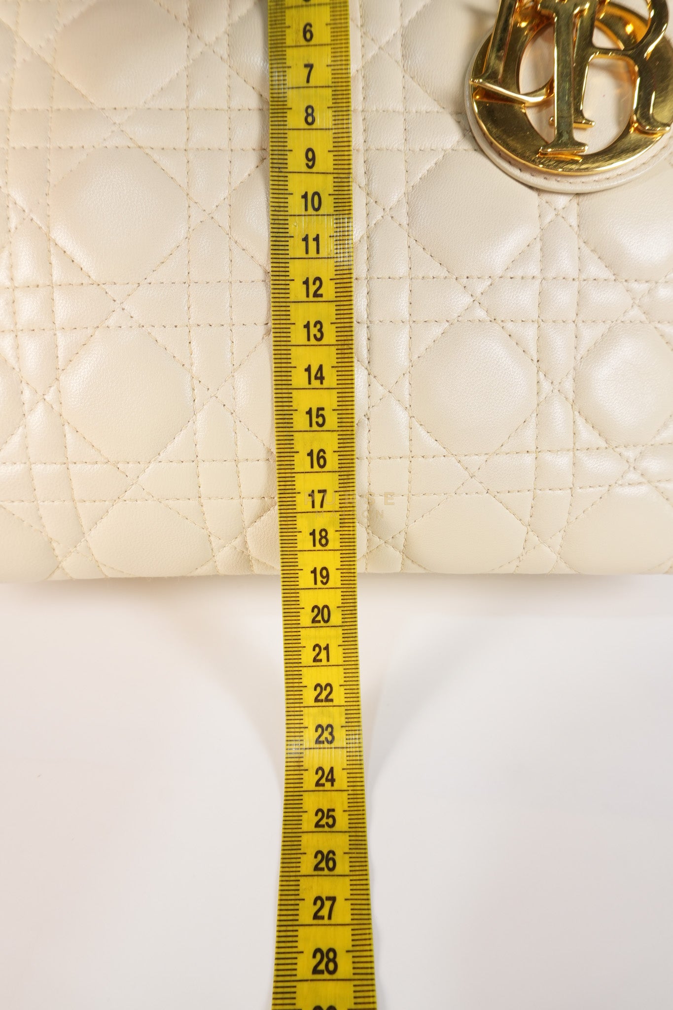 Lady Dior Medium in Cream Cannage Lambskin Leather and Gold Hardware | Purse Maison Luxury Bags Shop