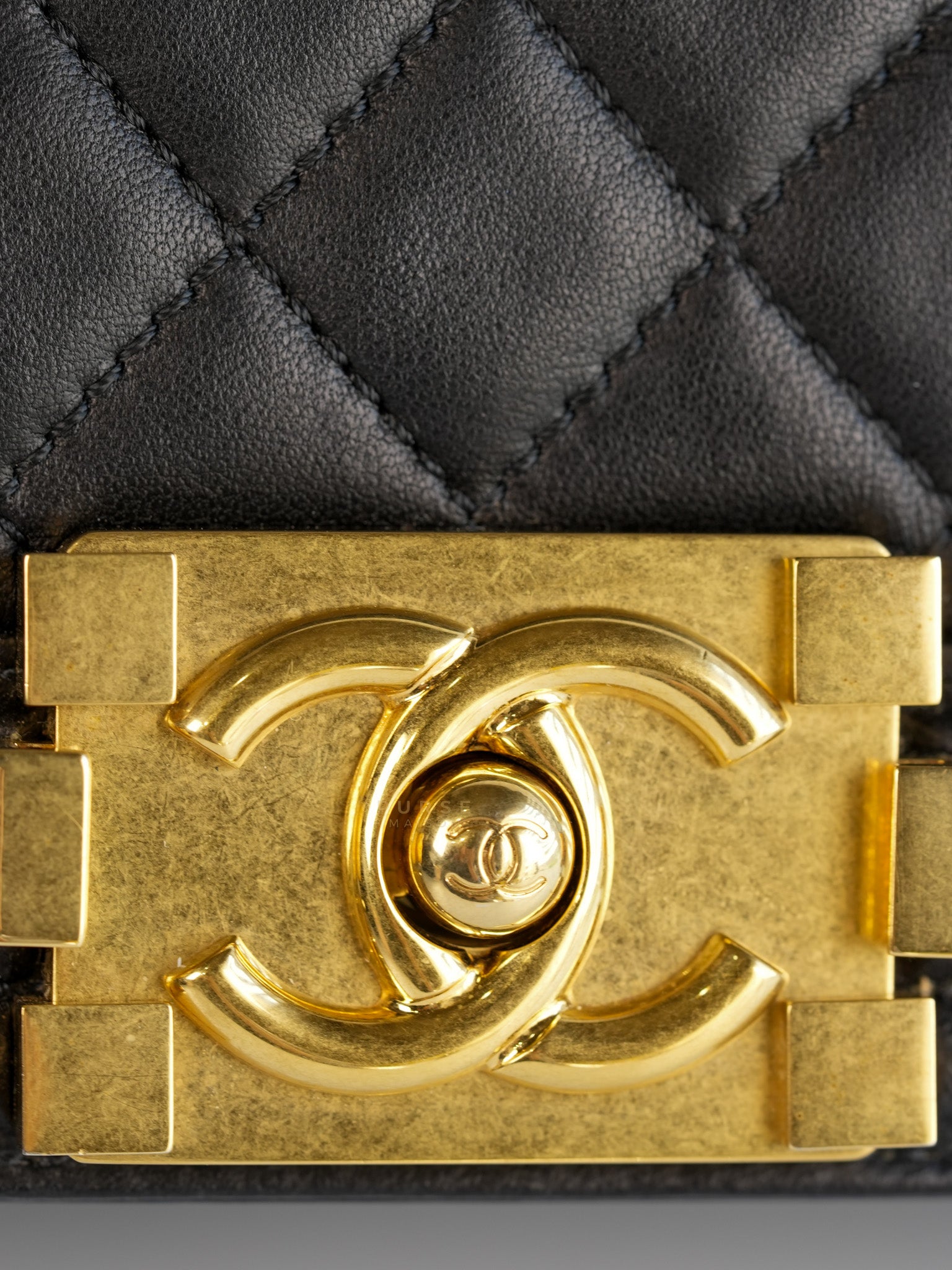 Le Boy New Medium In Black Lambskin Leather Aged Gold Hardware( Series 23) | Purse Maison Luxury Bags Shop