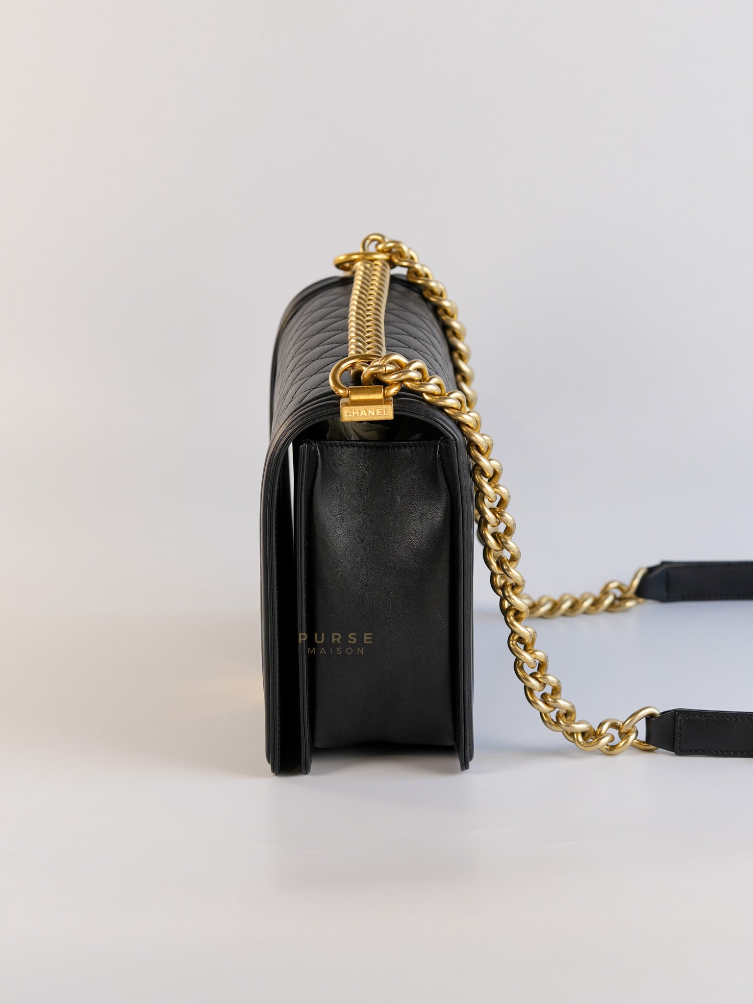 Le Boy New Medium In Black Lambskin Leather Aged Gold Hardware( Series 23) | Purse Maison Luxury Bags Shop