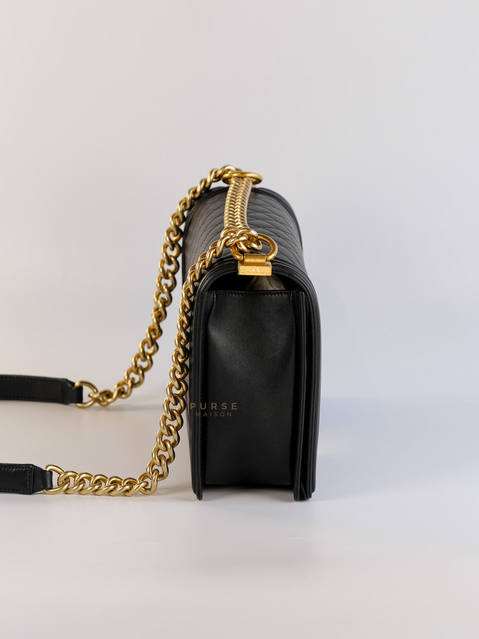 Le Boy New Medium In Black Lambskin Leather Aged Gold Hardware( Series 23) | Purse Maison Luxury Bags Shop