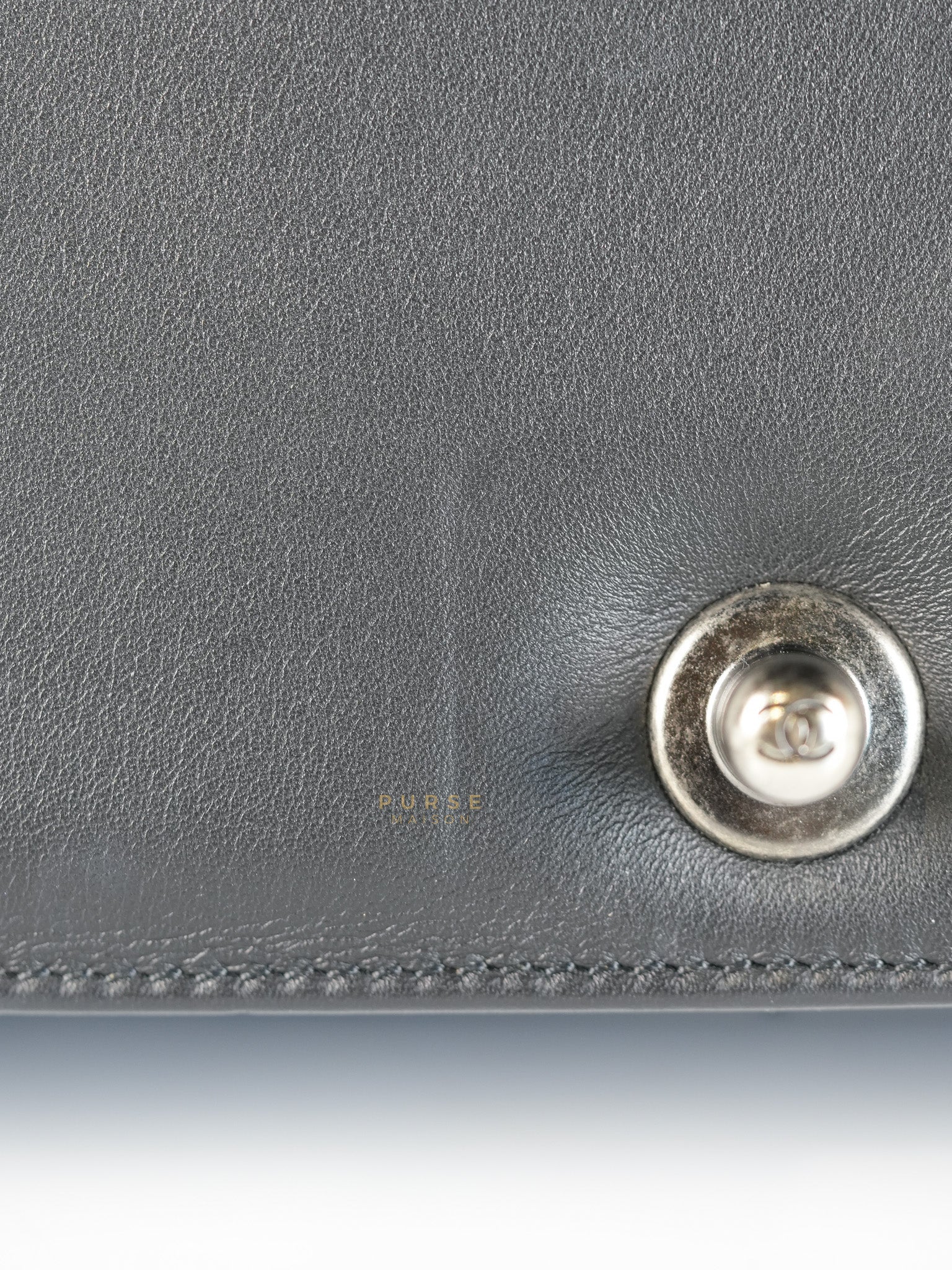 Le Boy New Medium in Black Quilted Lambskin Leather & Ruthenium Hardware (Series 24) | Purse Maison Luxury Bags Shop