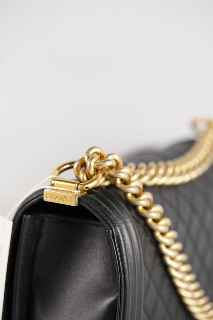 Le Boy Old Medium in Black Quilted Lambskin Leather & Gold Hardware Series 20 | Purse Maison Luxury Bags Shop