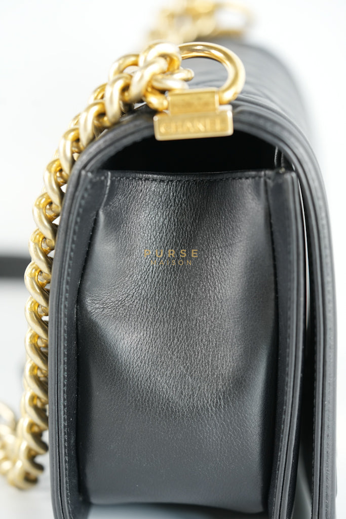 Le Boy Old Medium in Black Quilted Lambskin Leather & Gold Hardware Series 20 | Purse Maison Luxury Bags Shop