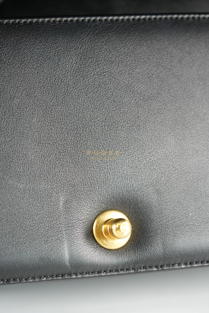 Le Boy Old Medium in Black Quilted Lambskin Leather & Gold Hardware Series 20 | Purse Maison Luxury Bags Shop
