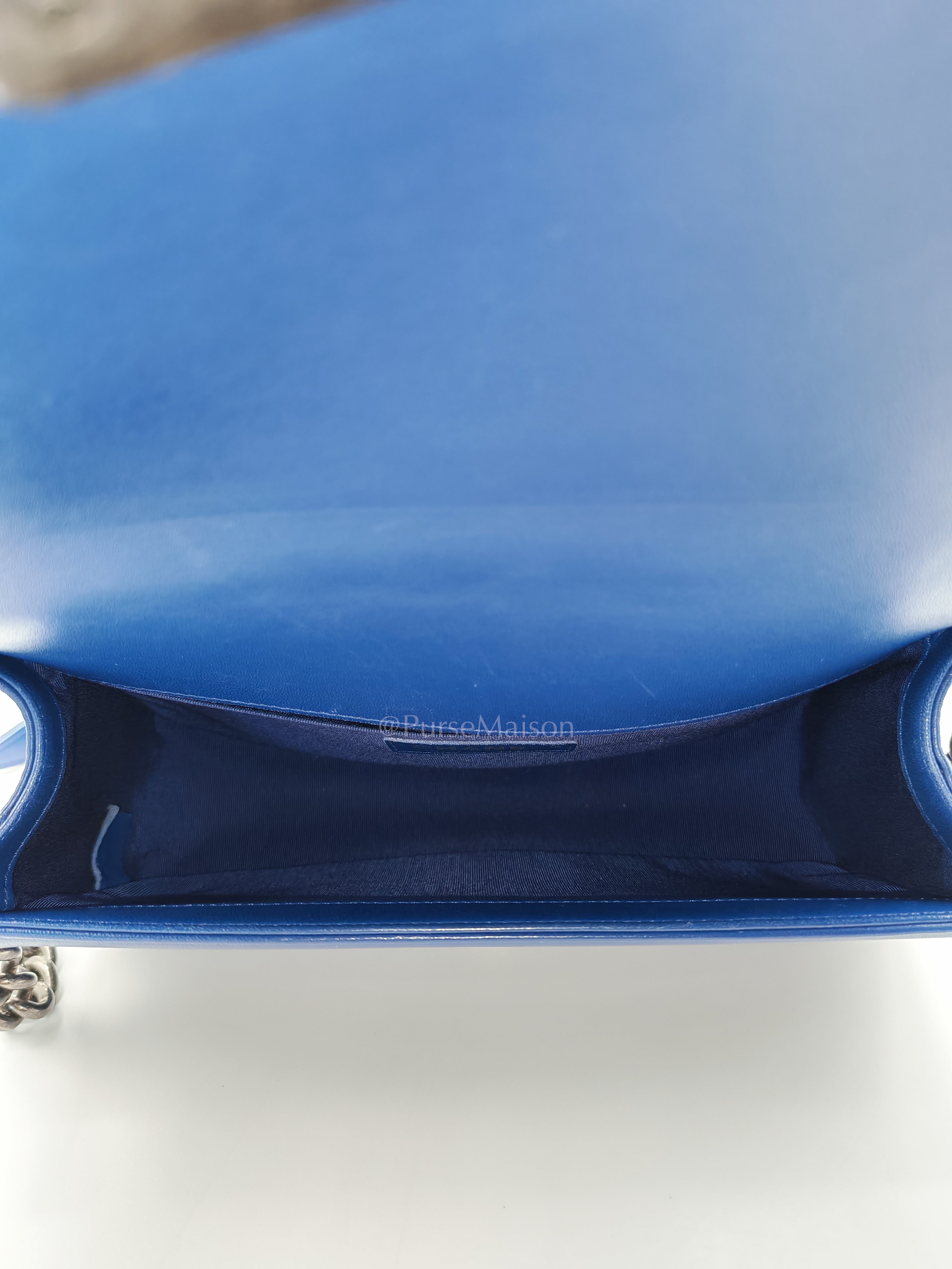 Le Boy Old Medium in Blue Quilted Lambskin Leather & Ruthenium Hardware Series 23 | Purse Maison Luxury Bags Shop
