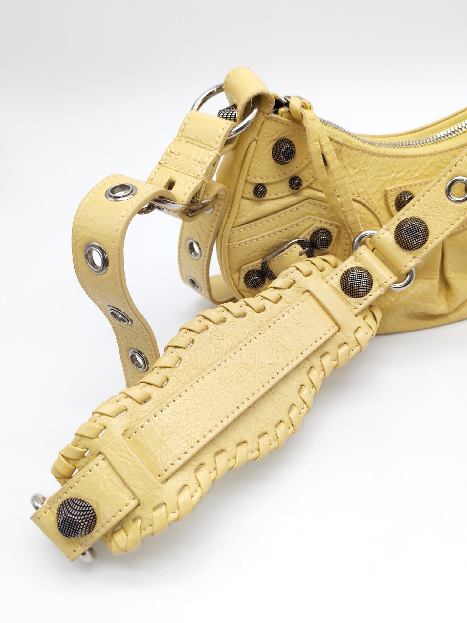 Le Cagole Butter Yellow Shoulder Bag | Purse Maison Luxury Bags Shop