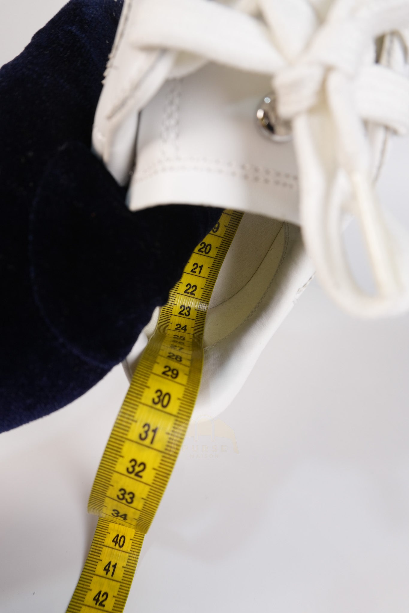 Leather White Sneakers 36.5 EU(23.3 cm) | Purse Maison Luxury Bags Shop