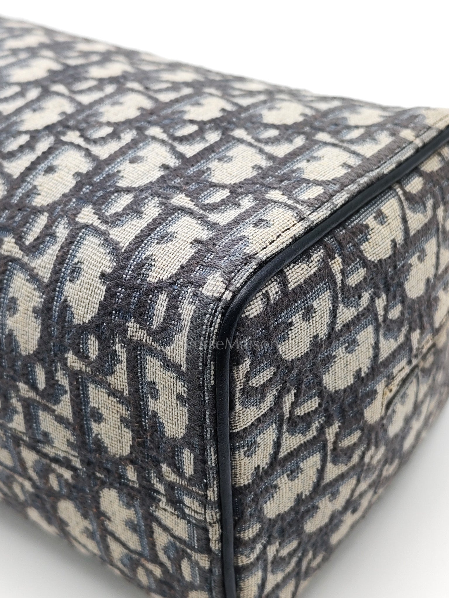 Lingot 22 Toiletry Pouch in Blue Oblique Jacquard Canvas