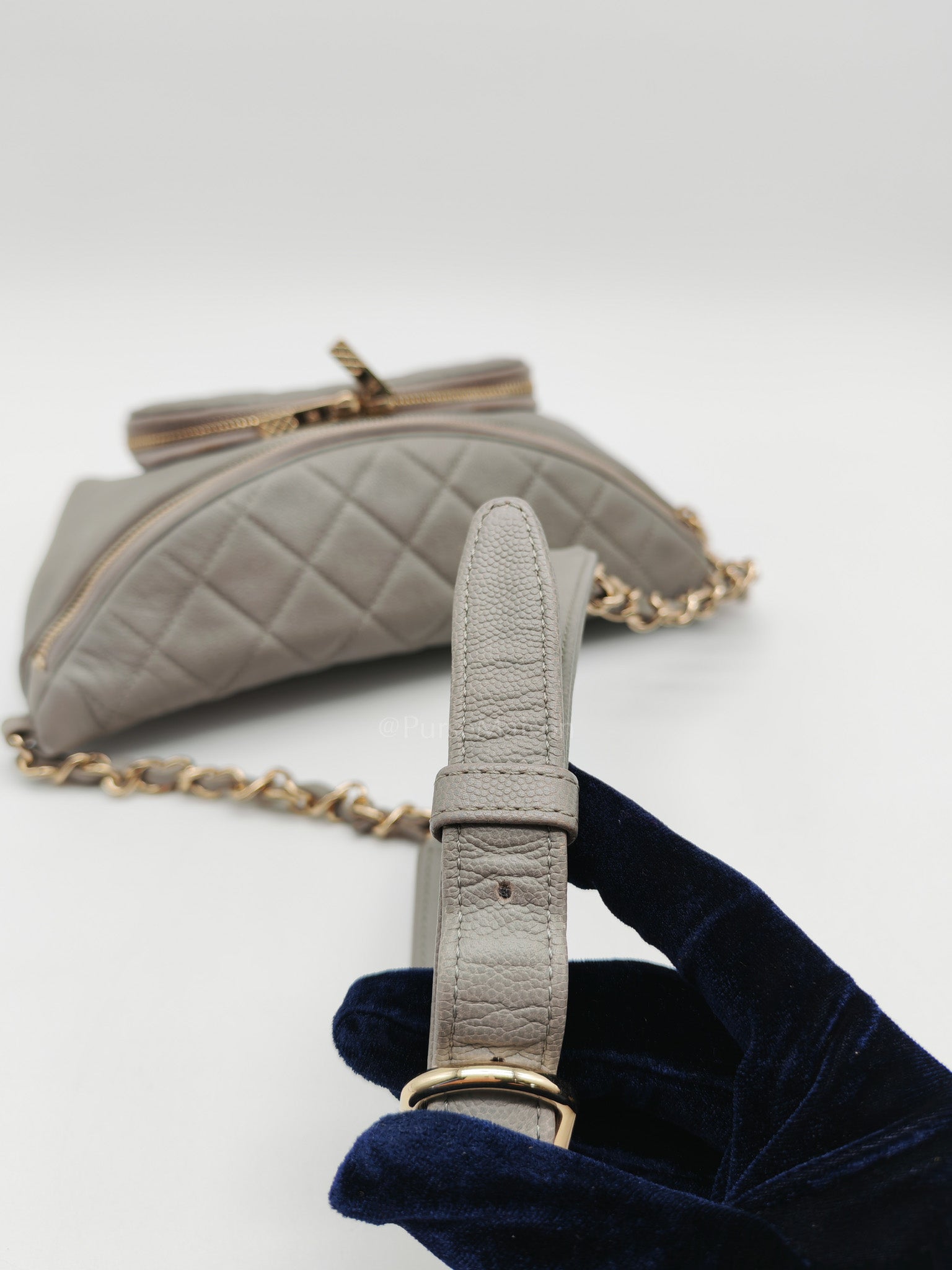 Bussiness Affinity Waist Bag in Gray Caviar Leather and Light Gold Hardware Series 27