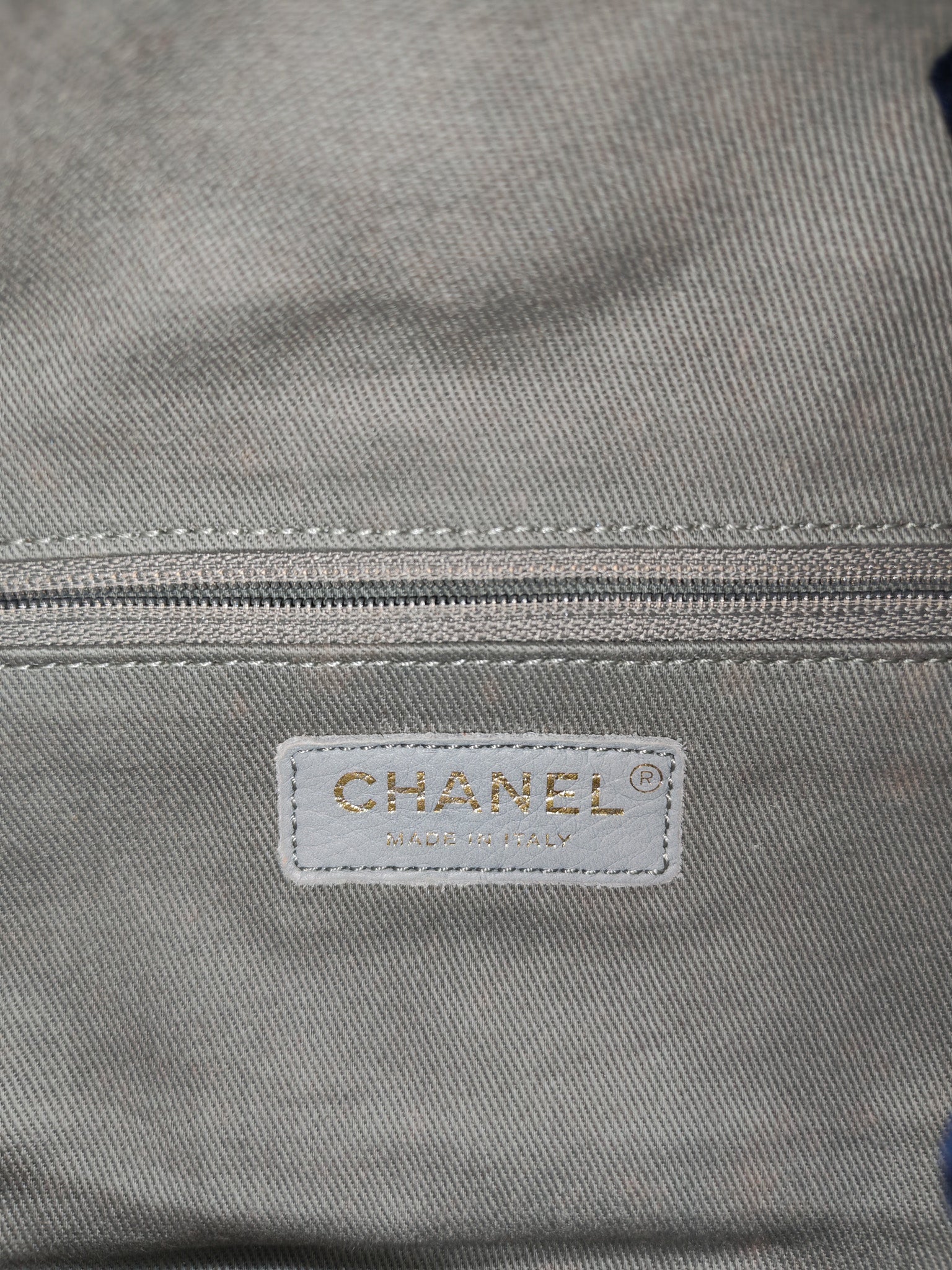Bussiness Affinity Waist Bag in Gray Caviar Leather and Light Gold Hardware Series 27