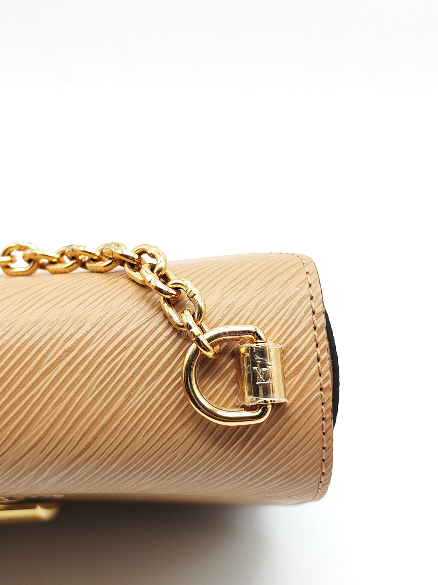 Twist MM Tri-color Epi Leather Crossbody Bag (Date Code: SR4149)