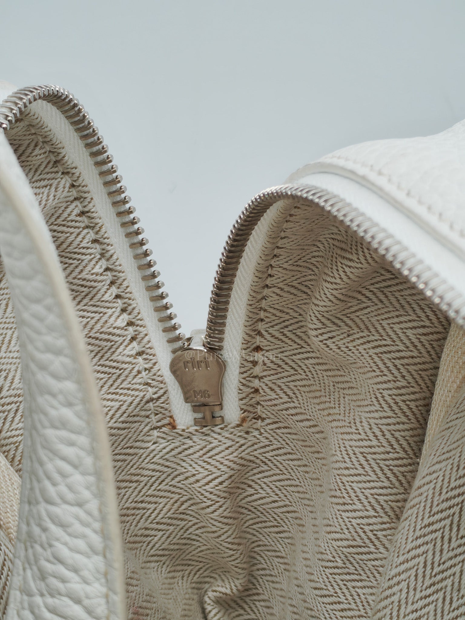 Victoria II 35 in White Clemence Leather & Palladium Hardware Stamp R (2014)