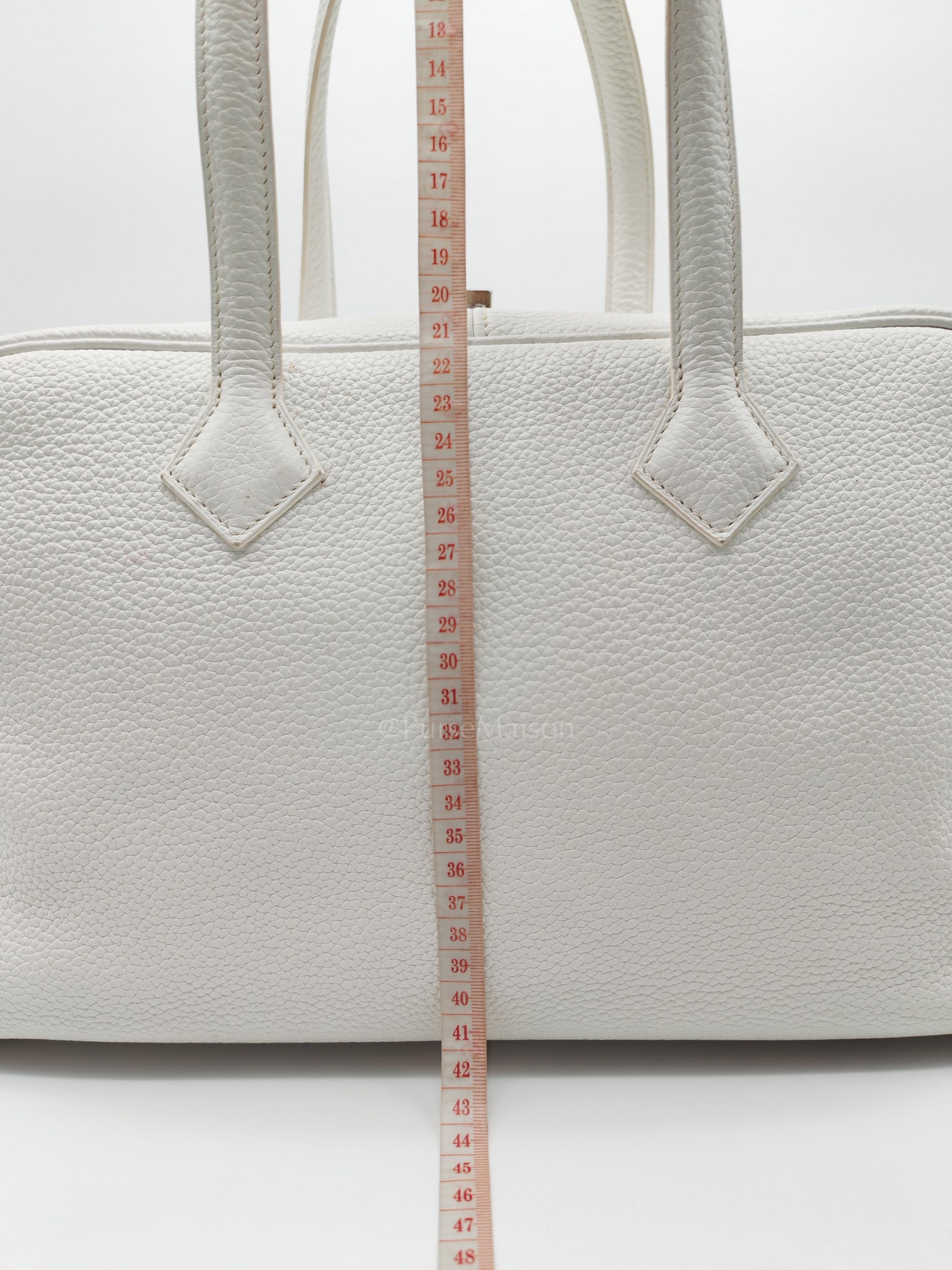 Victoria II 35 in White Clemence Leather & Palladium Hardware Stamp R (2014)
